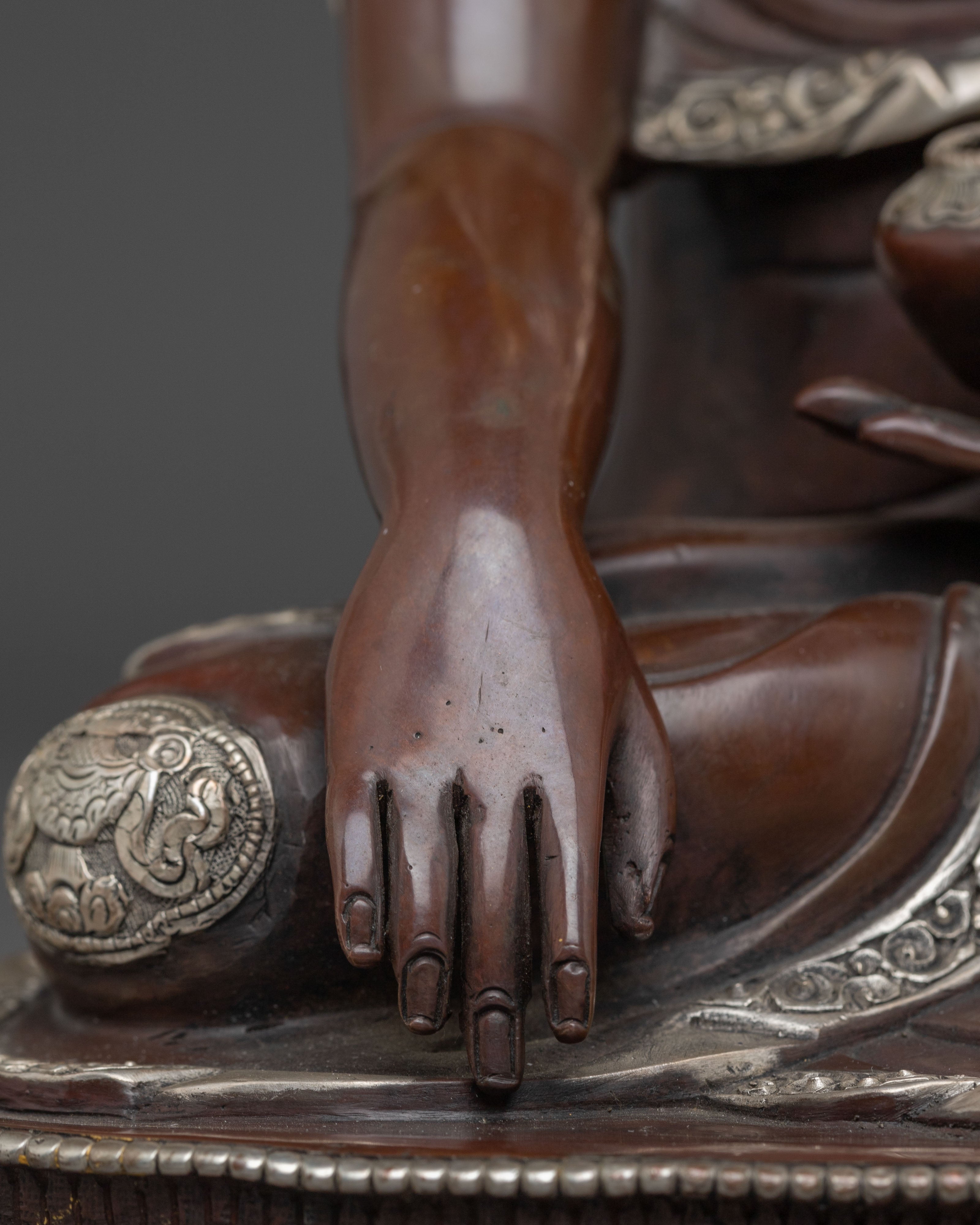 Golden Shakyamuni Buddha Figurine, Wisdom Guide