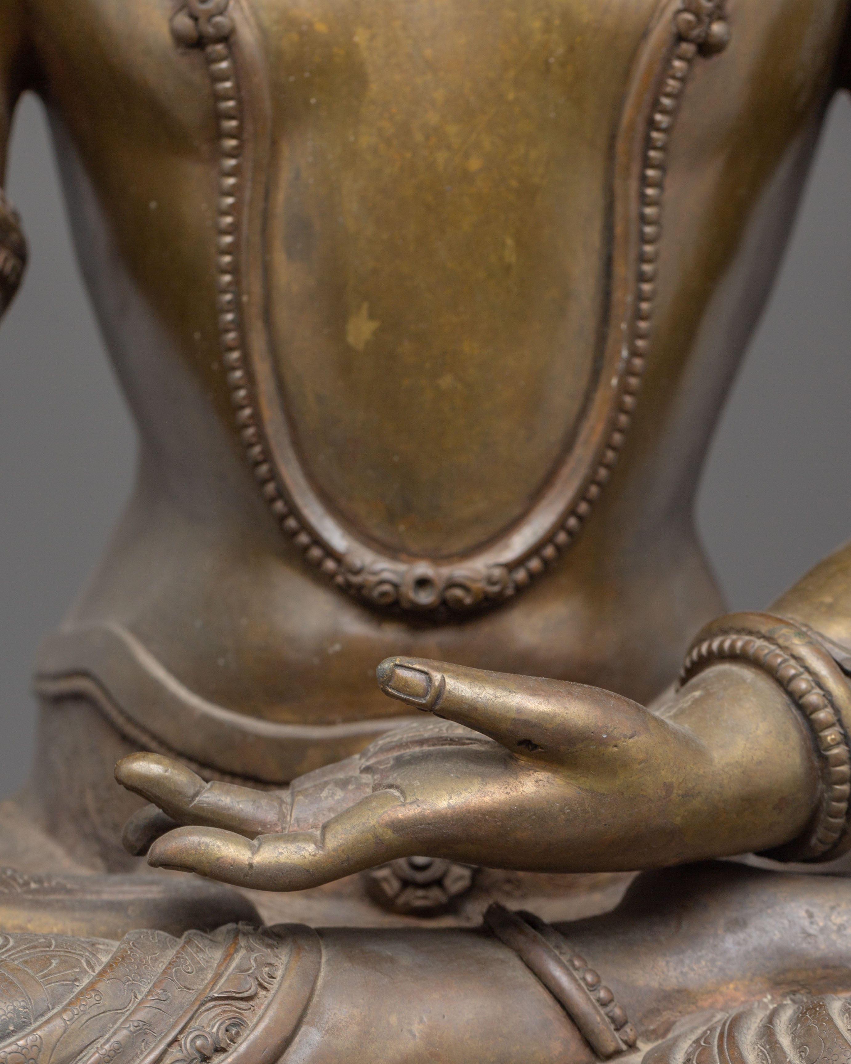 Statue of Medicine Buddha: Divine Spiritual Healing