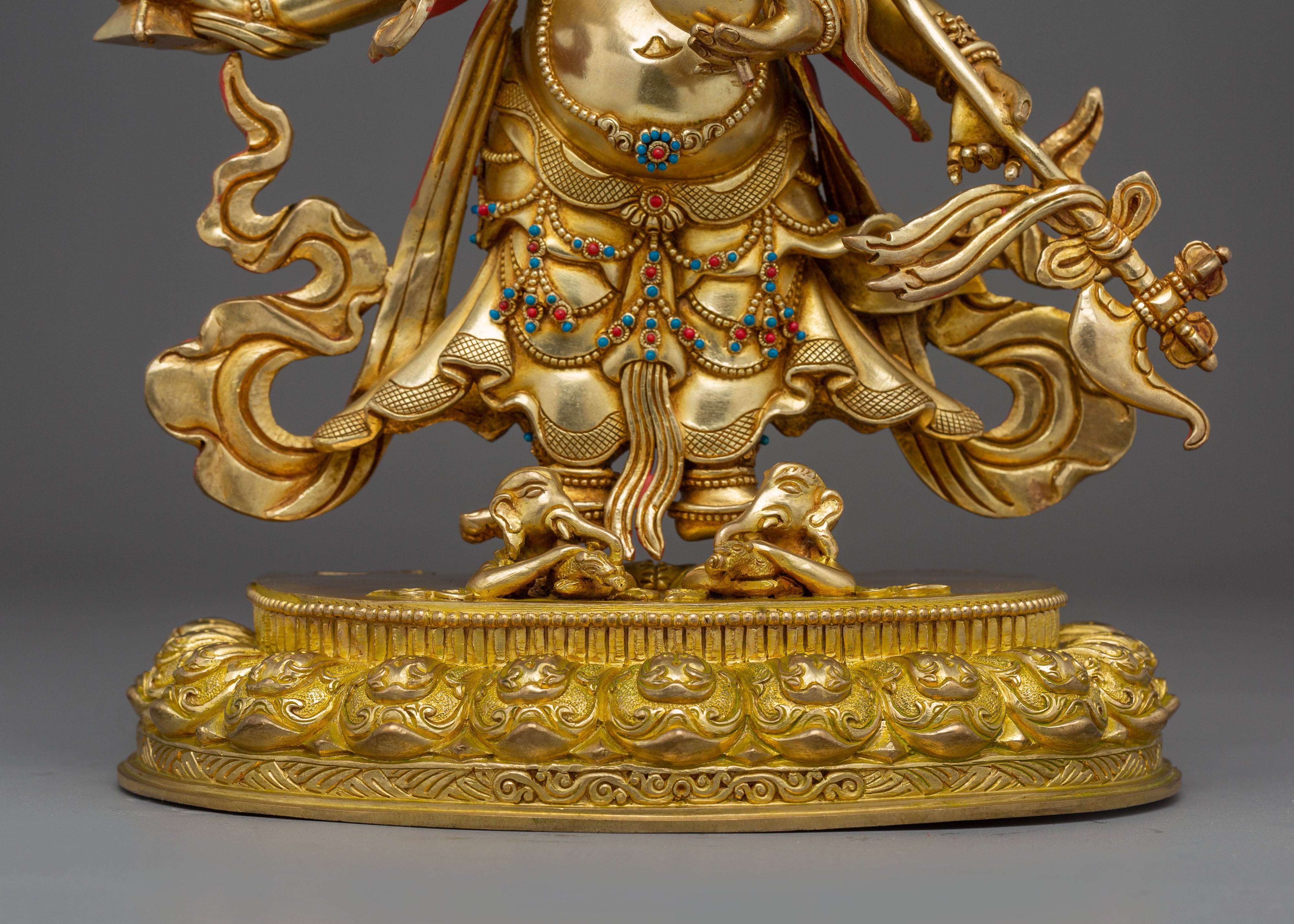 White Mahakala Statue: The Protector of Spiritual Prosperity