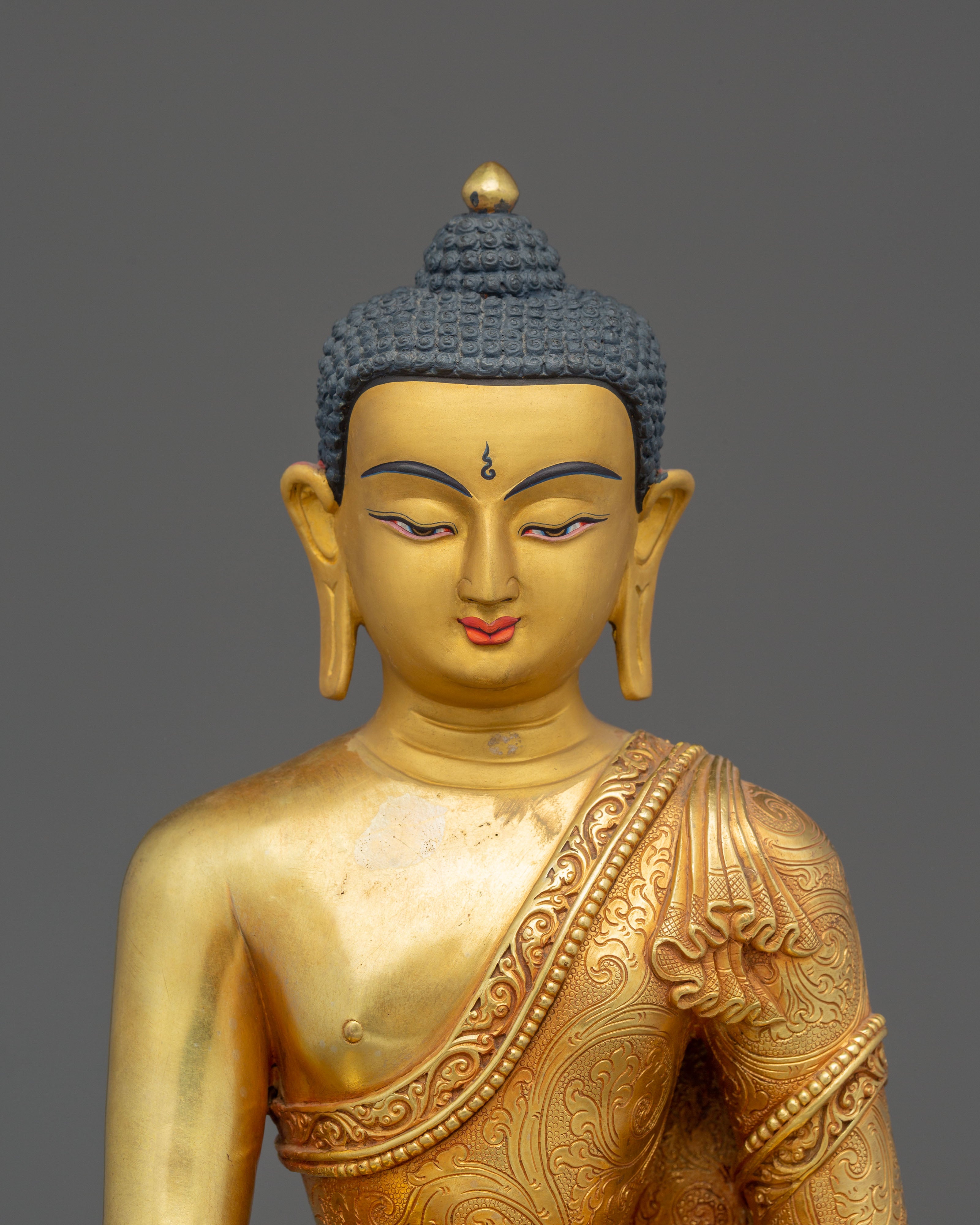 Shakyamuni Buddha Statue: Symbol of Power and Wisdom
