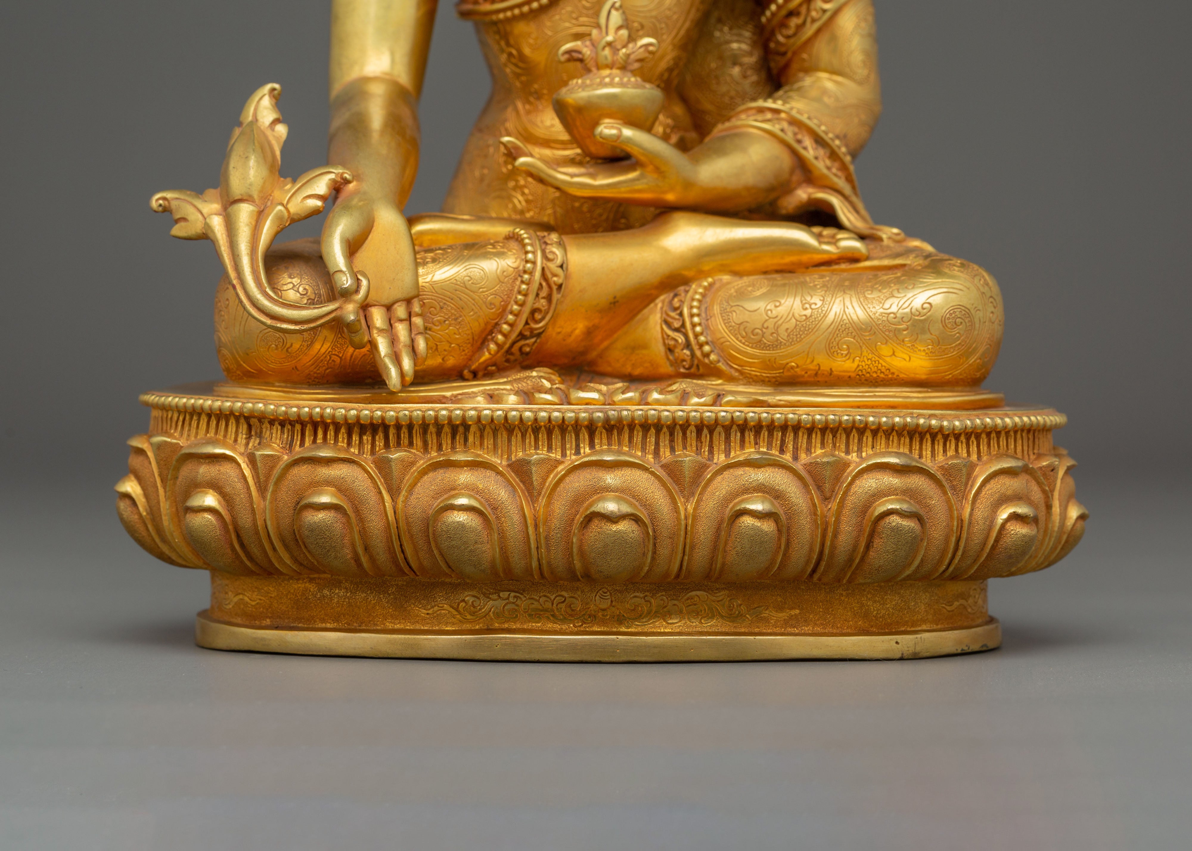 Medicine Buddha Statue | Symbol of Healing and Recovery