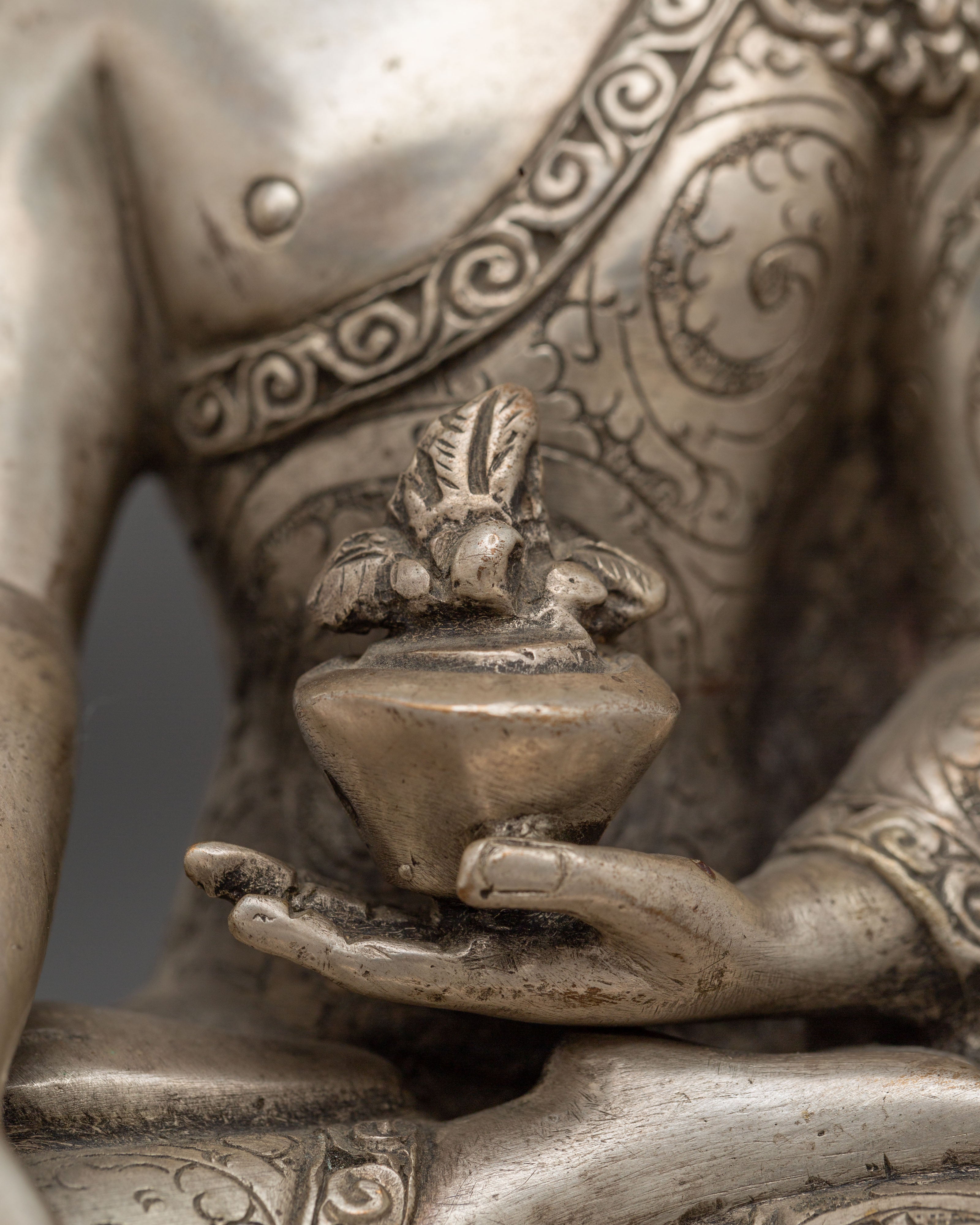 Medicine Buddha Statue : True Spiritual Healer