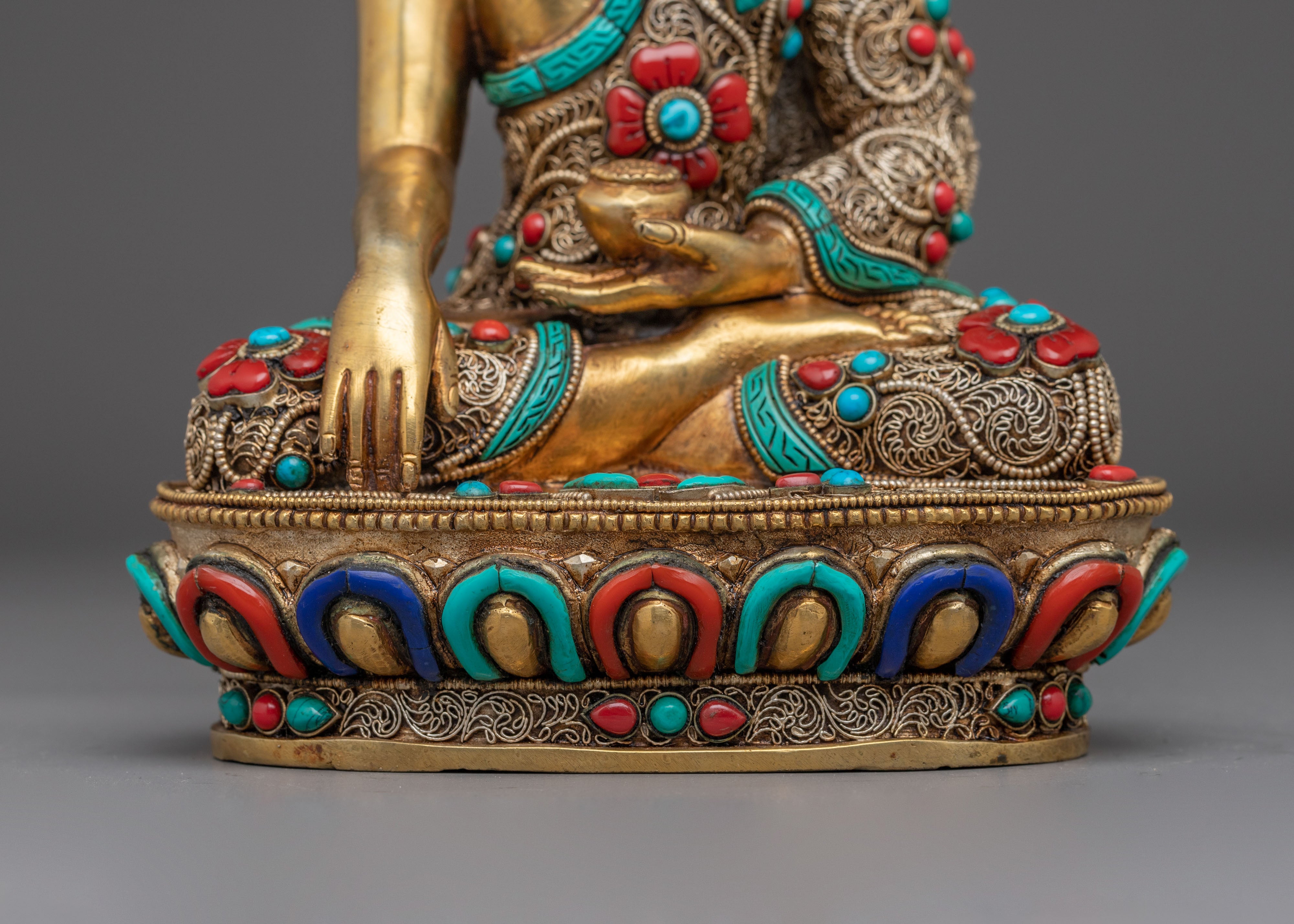 Golden Shakyamuni Buddha Copper Figurine for Meditation