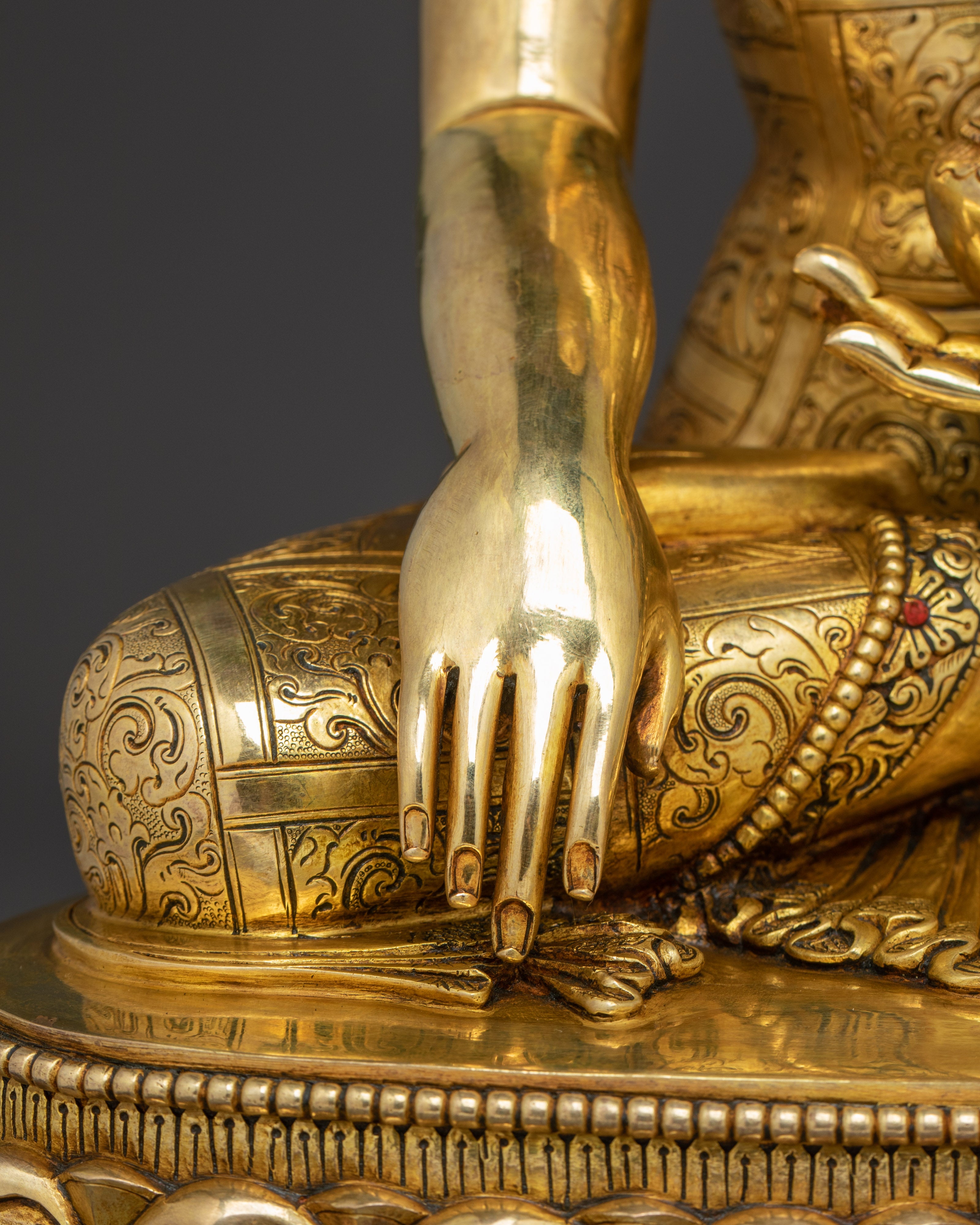 Golden Shakyamuni Buddha Copper Art for Meditation