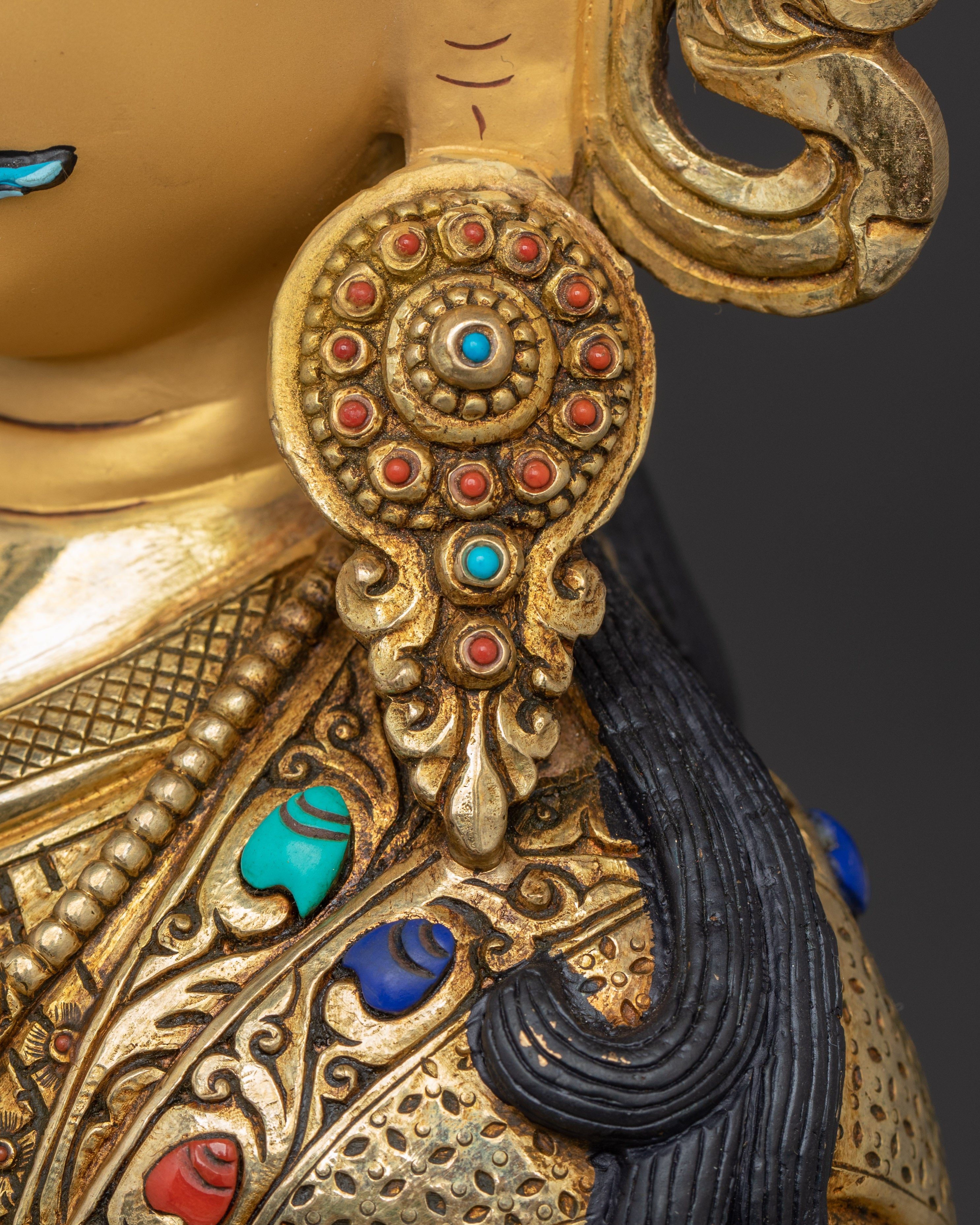 Figurine of Guru Rinpoche: Master Padmasambhava