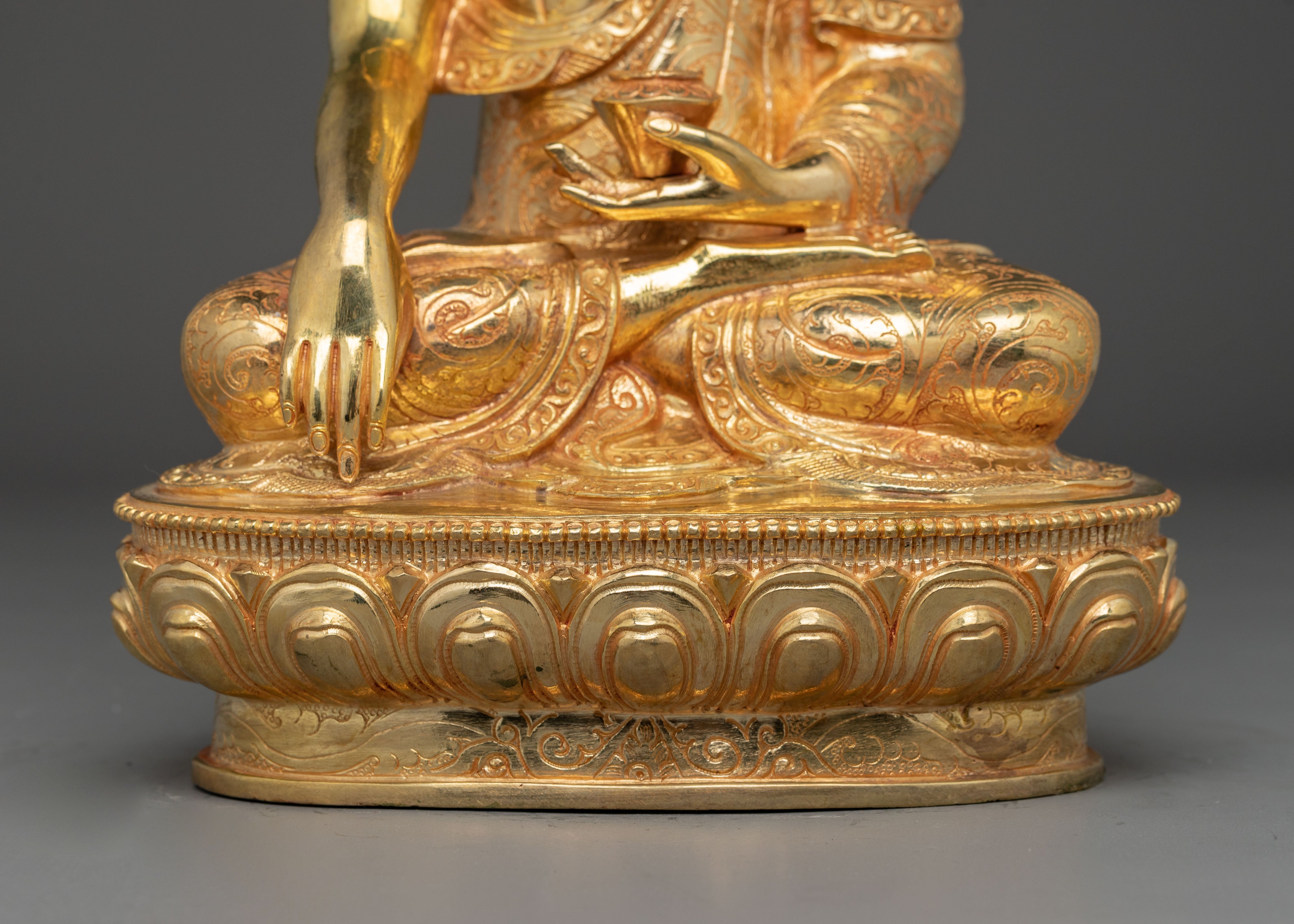Tibetan Golden Shakyamuni Buddha Copper Sculpture