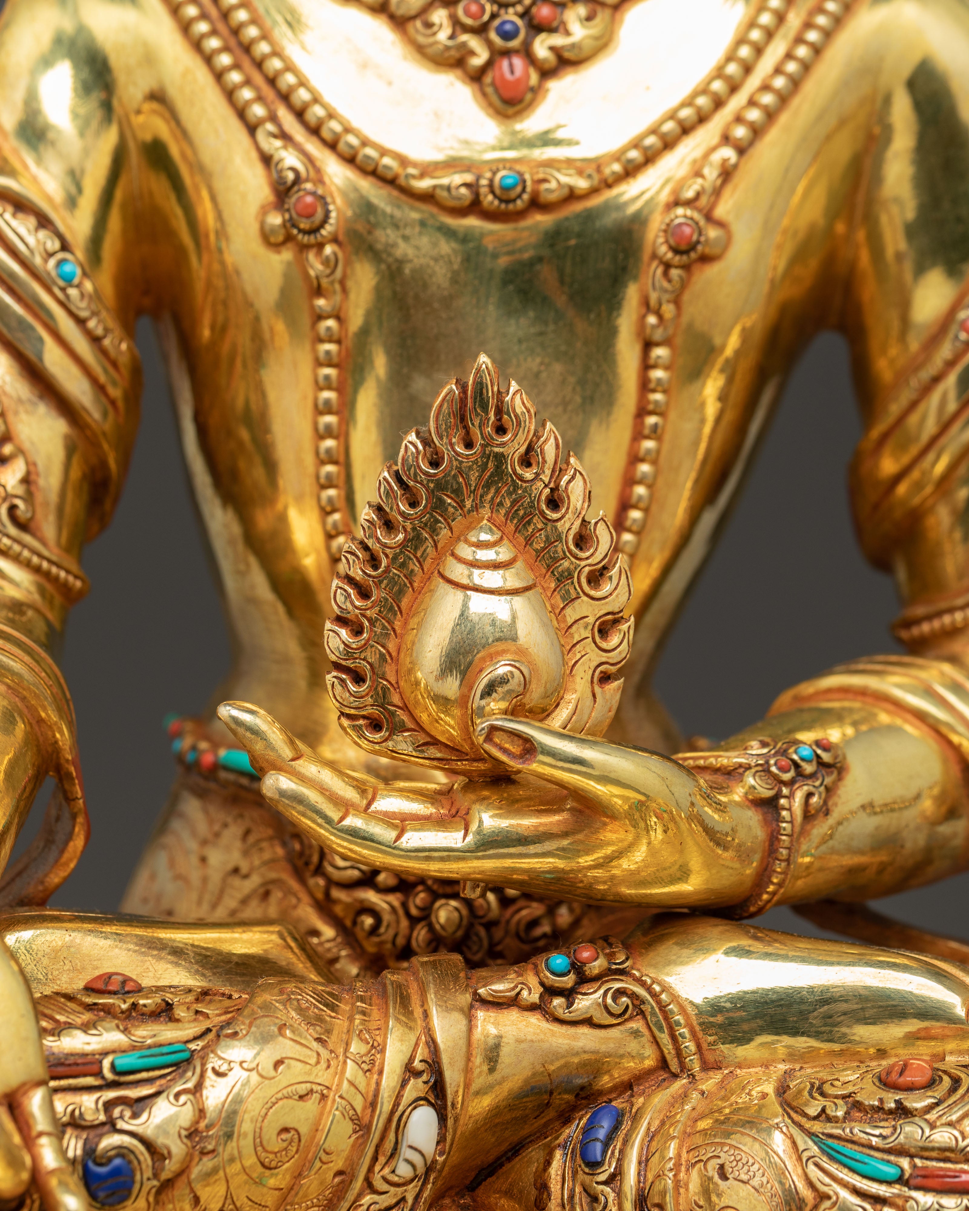 Golden Ksitigarbha Artwork: Divine Bodhisattva Being