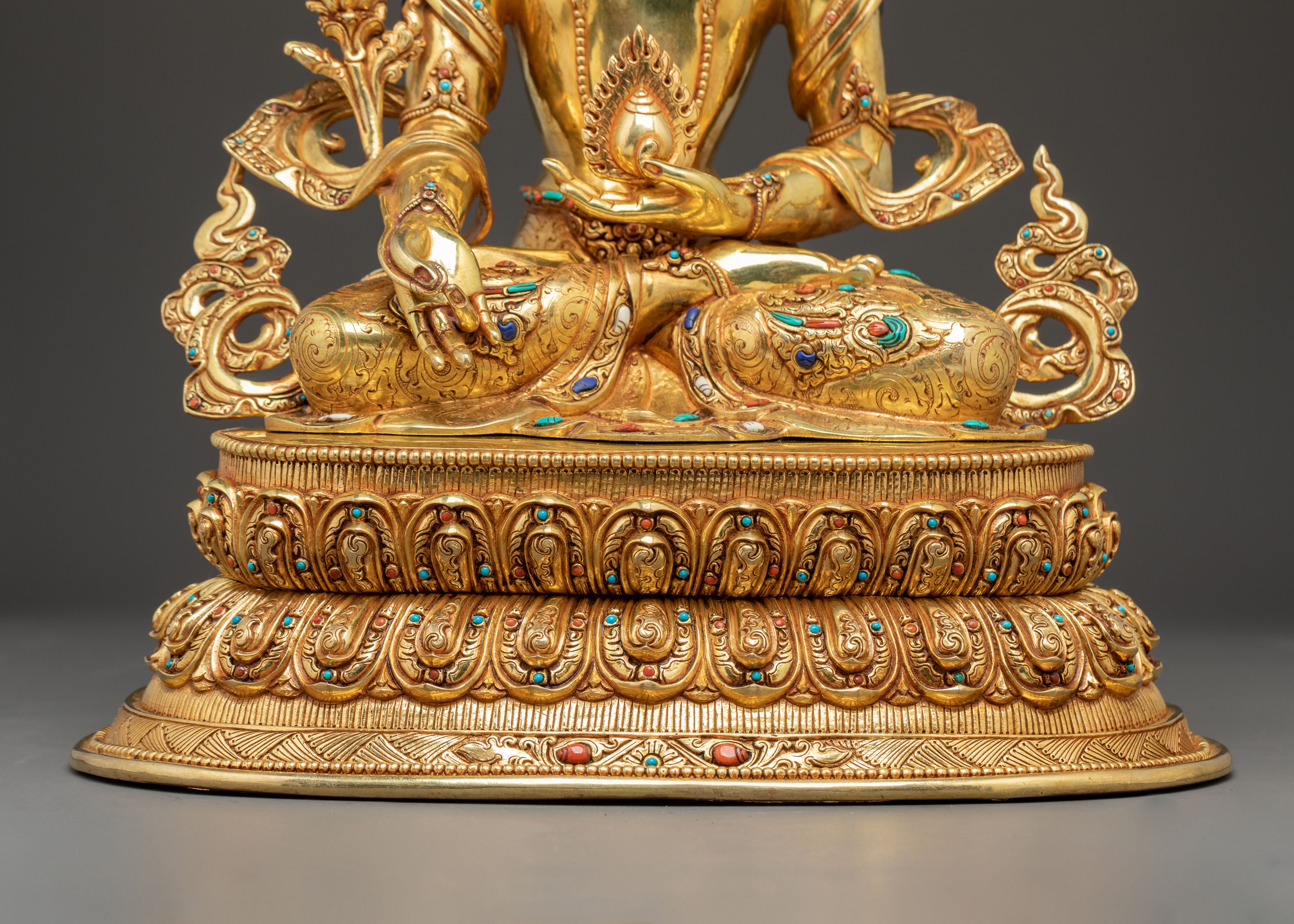 Golden Ksitigarbha Artwork: Divine Bodhisattva Being