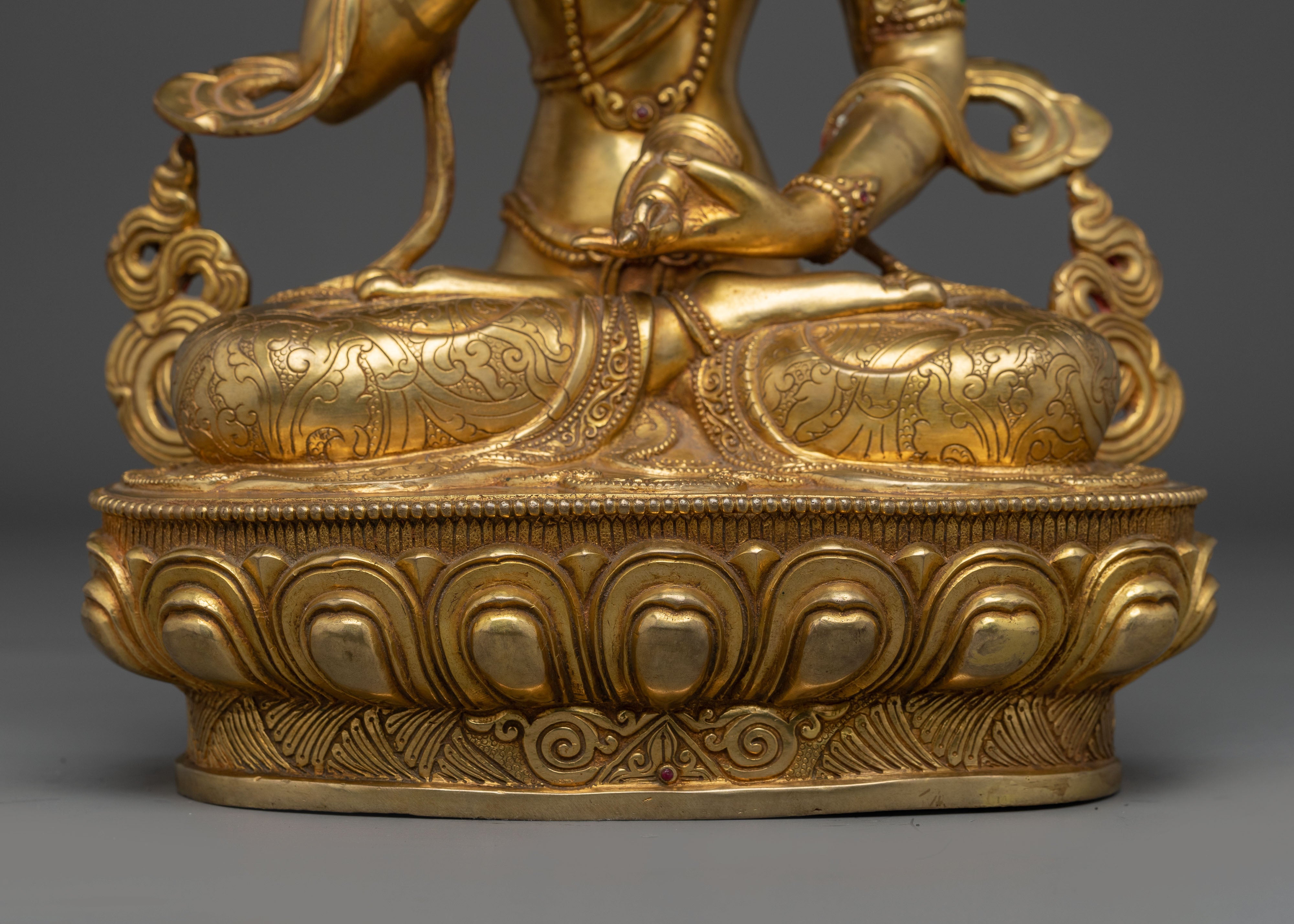 Golden Statue of Dorje Sempa: Purification Symbol Vajrasattva