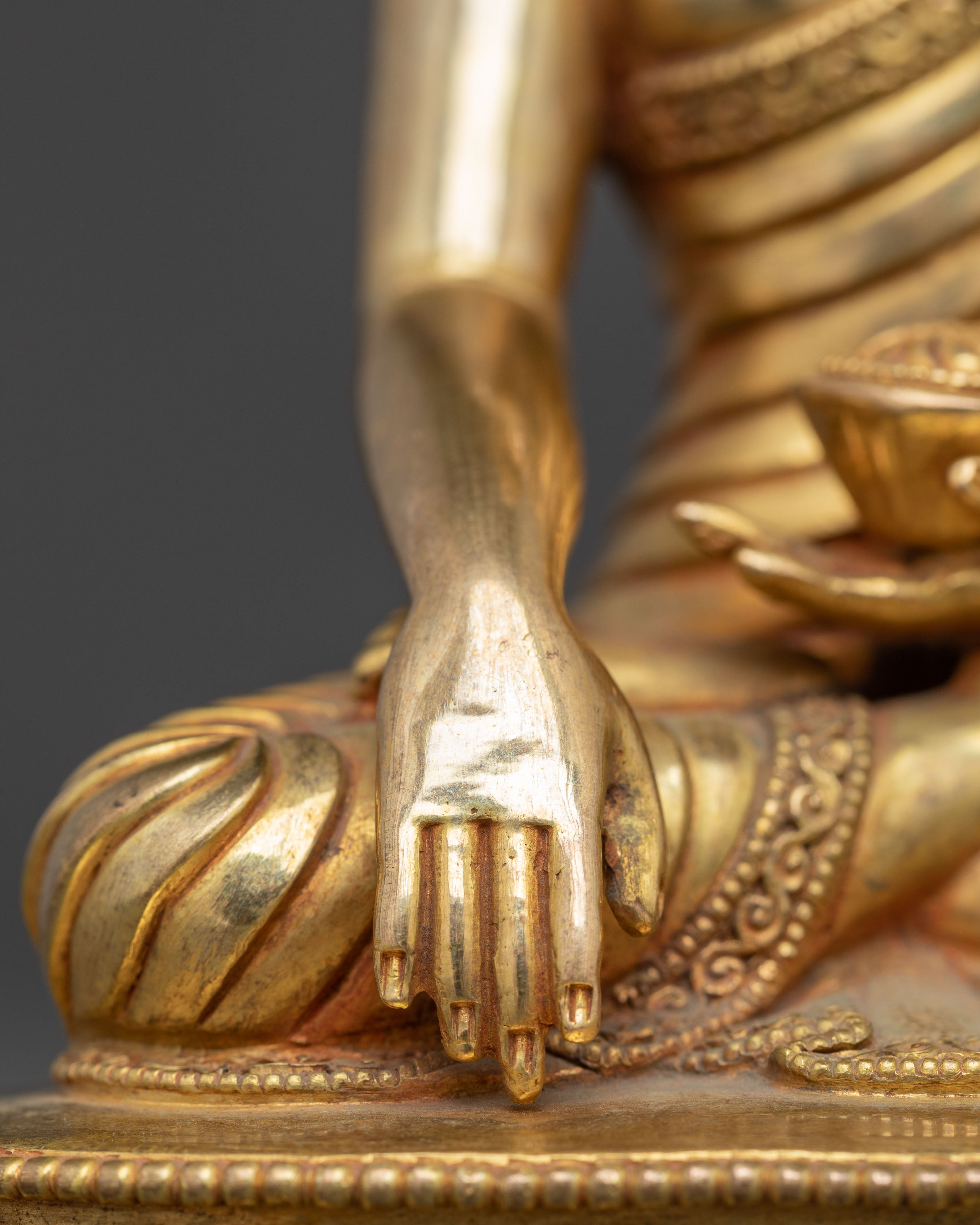Golden Sculpture of Buddha Shakyamuni | The Awakened One
