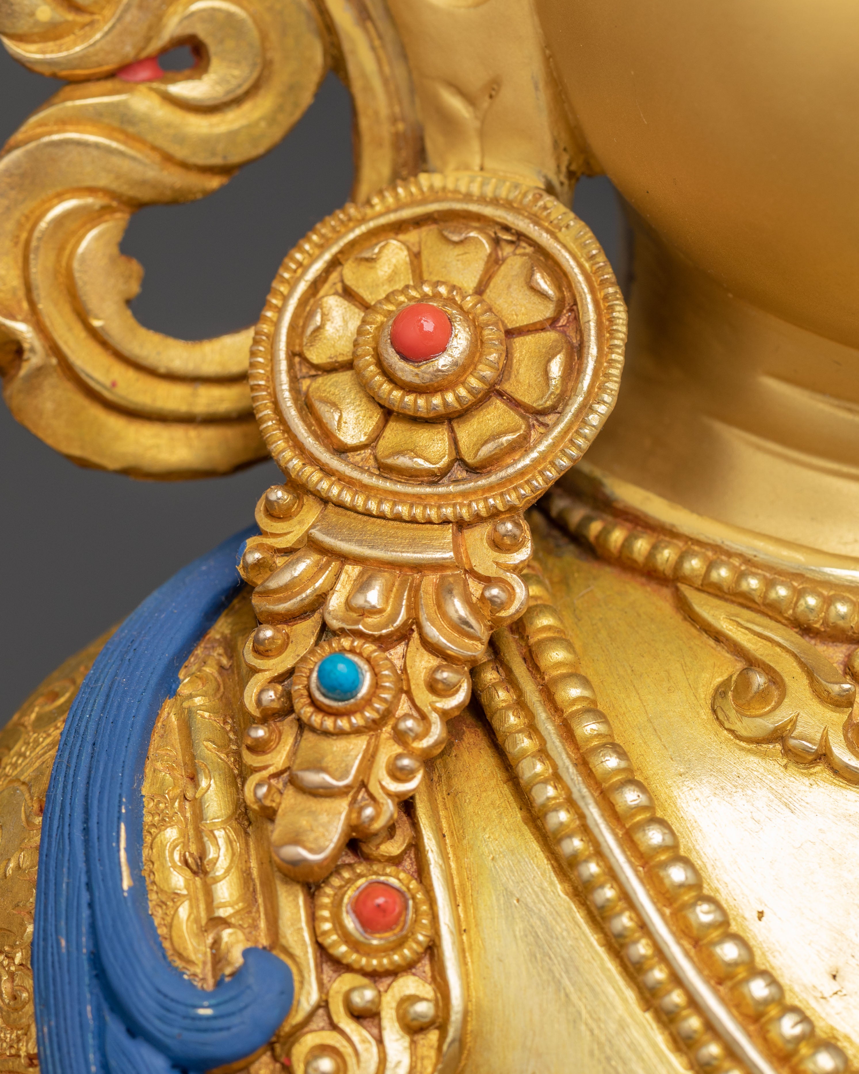 Golden Statue of Bodhisattva Chenrezig