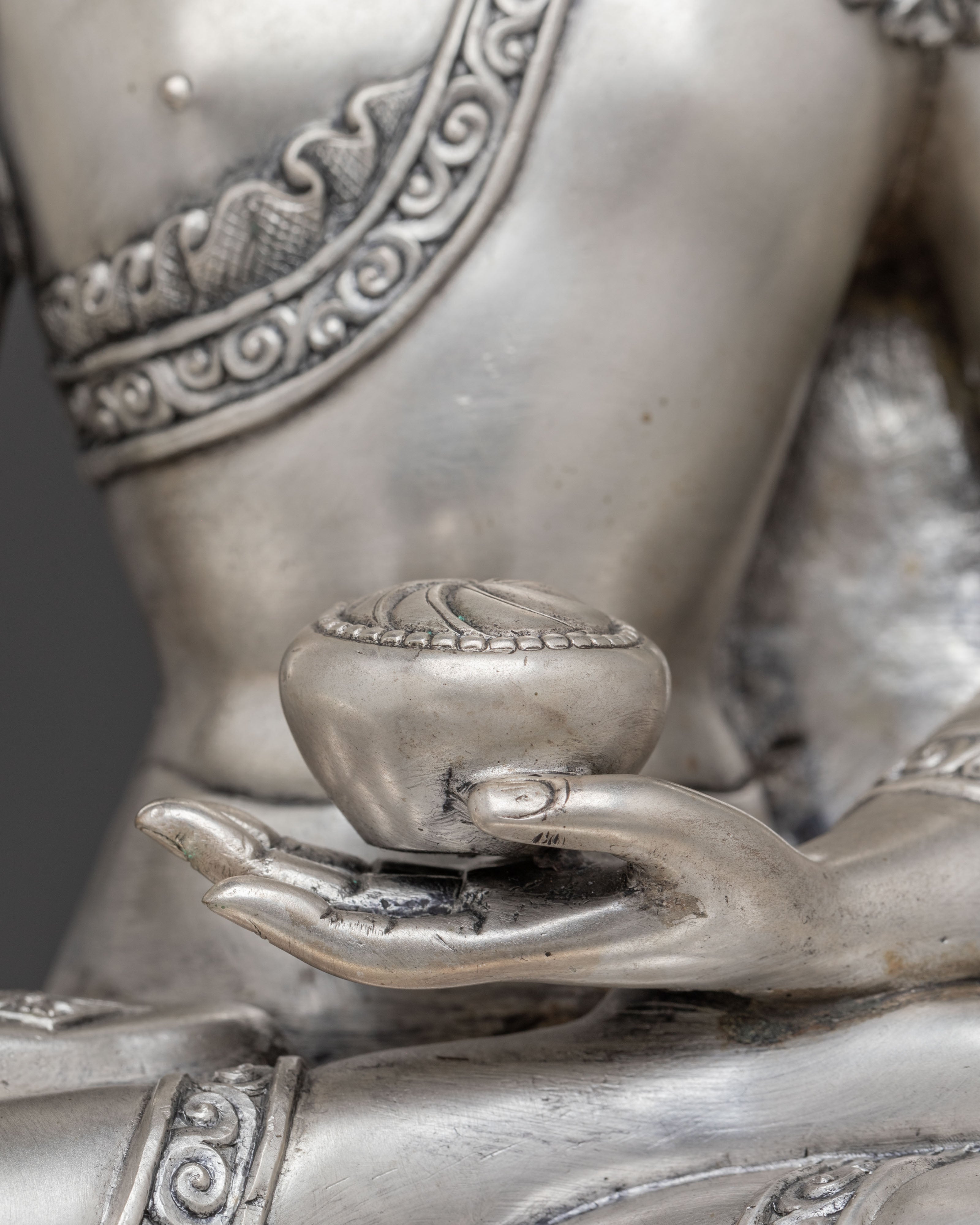 Silver Plated Statue of Buddha Shakyamuni | Symbol of Peace