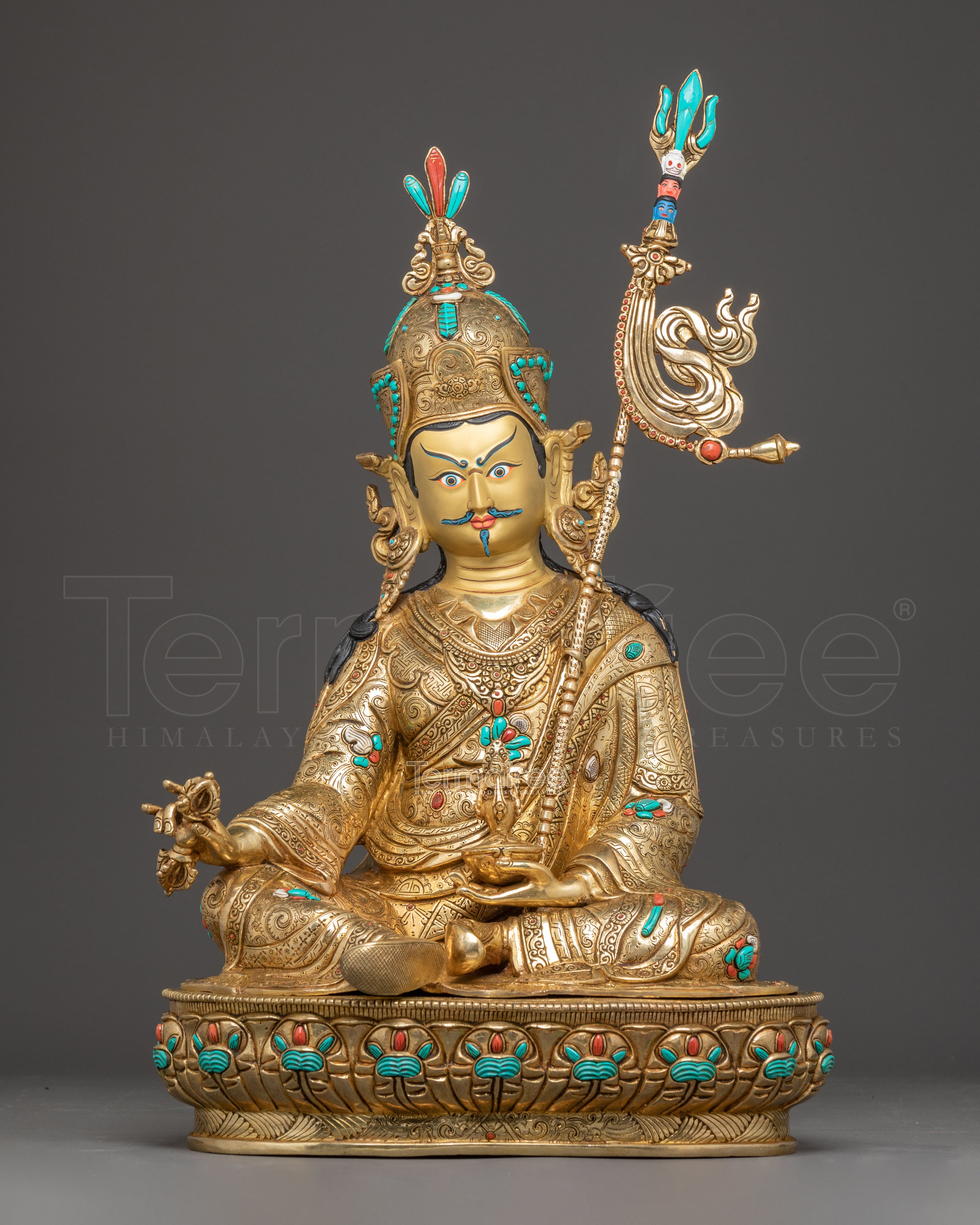 Magnificent Statue of Guru Rinpoche | Vajra Master Padmasambhava