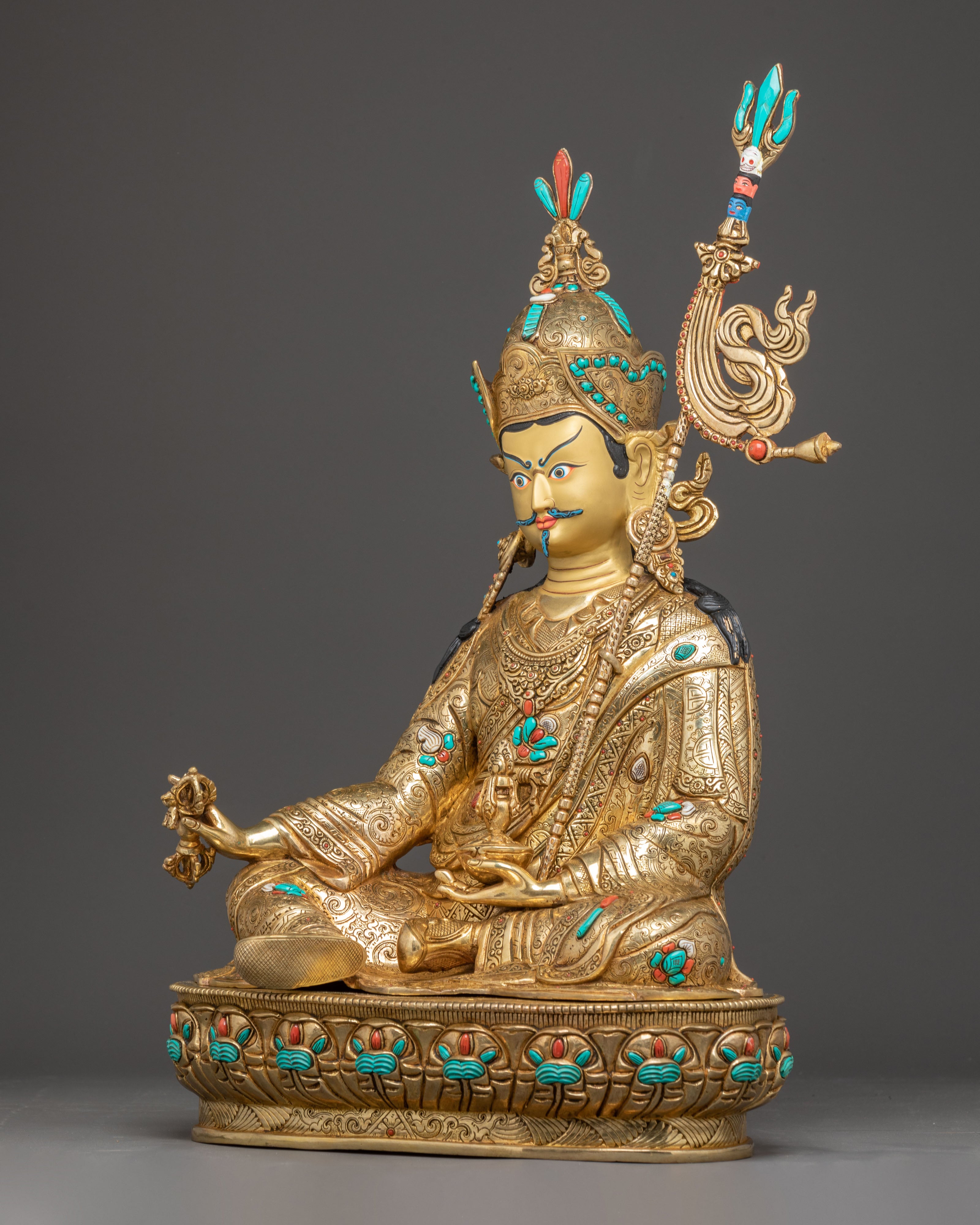 Magnificent Statue of Guru Rinpoche | Vajra Master Padmasambhava