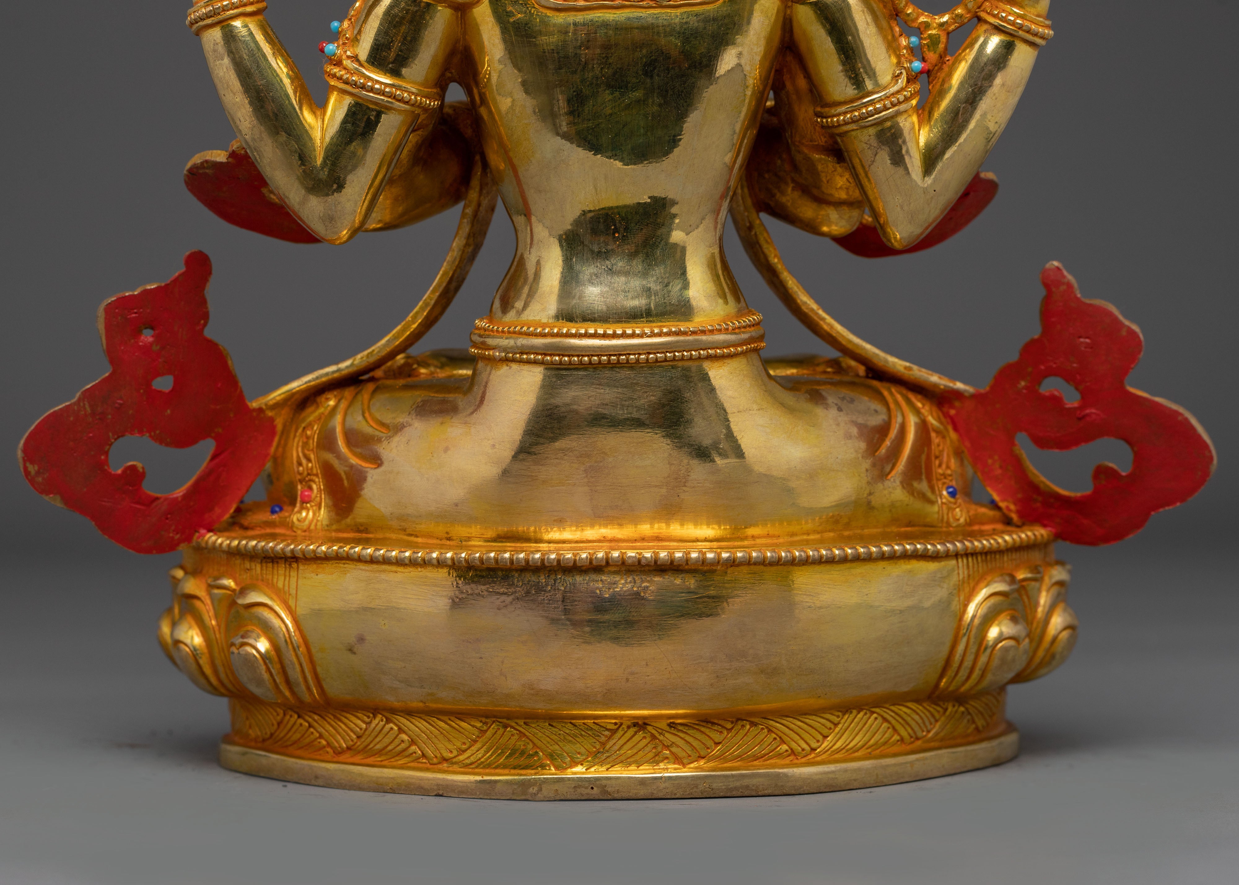 Statue of Compassionate Bodhisattva Chenrezig