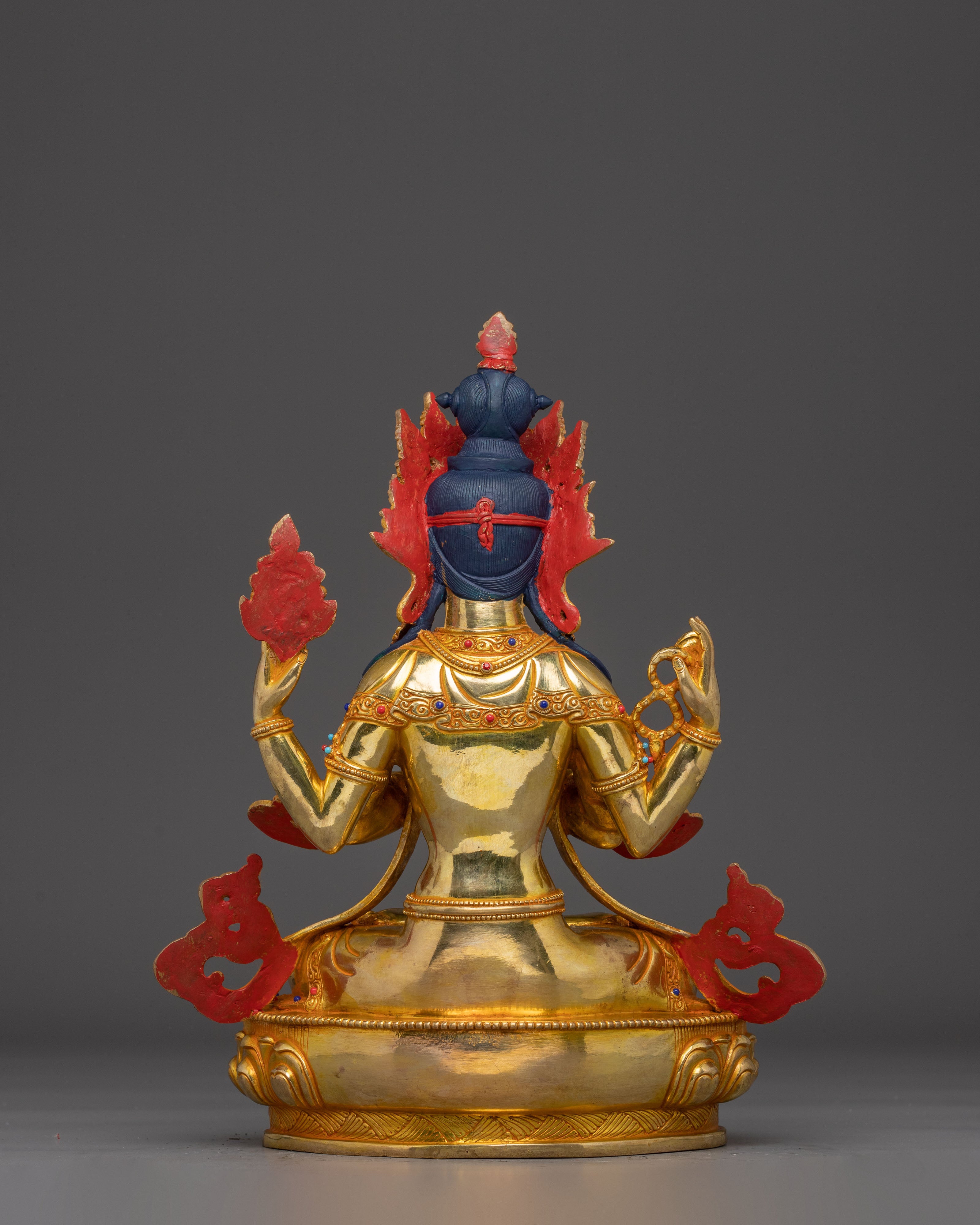 Statue of Compassionate Bodhisattva Chenrezig