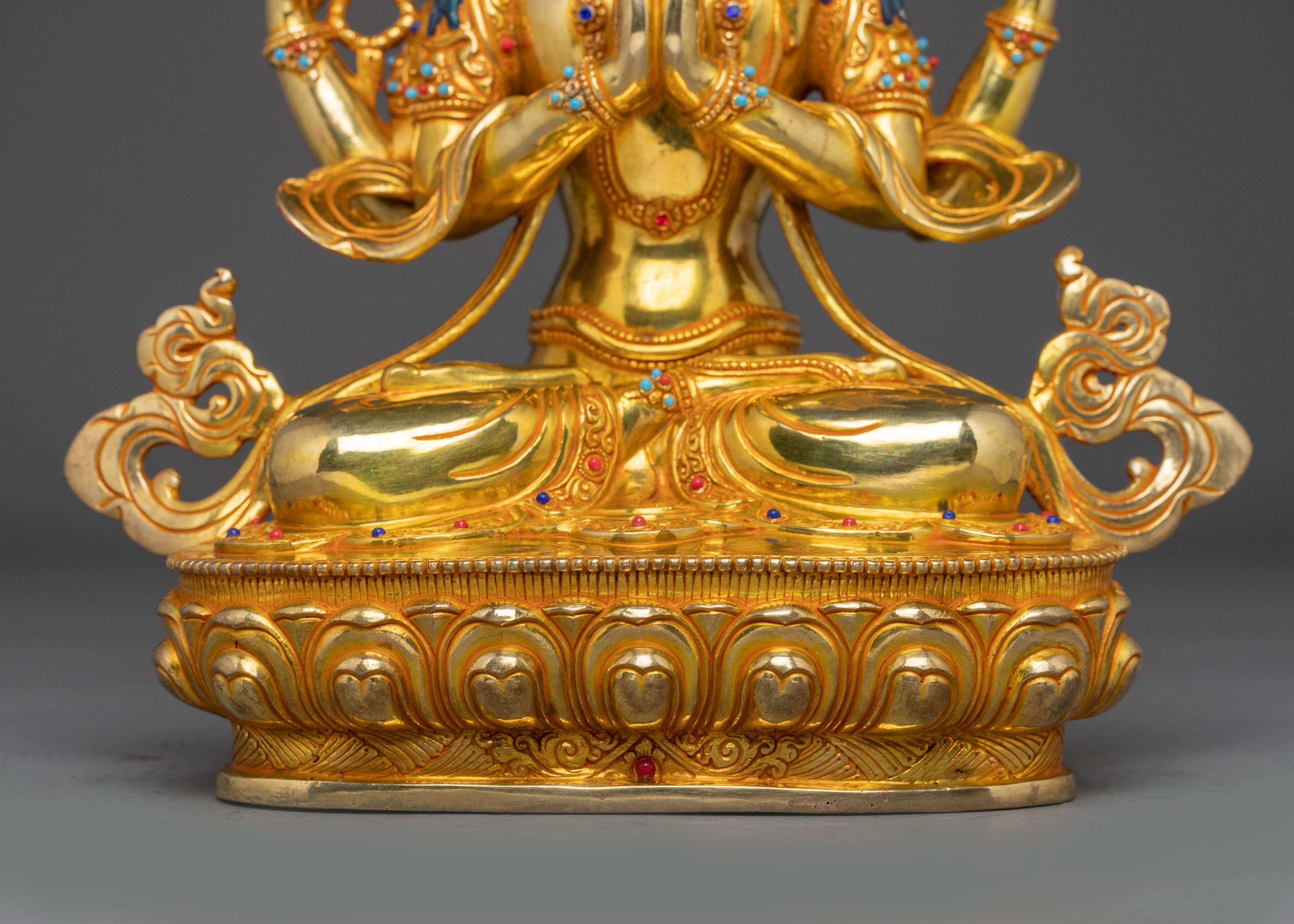 Statue of Compassionate Bodhisattva Chenrezig