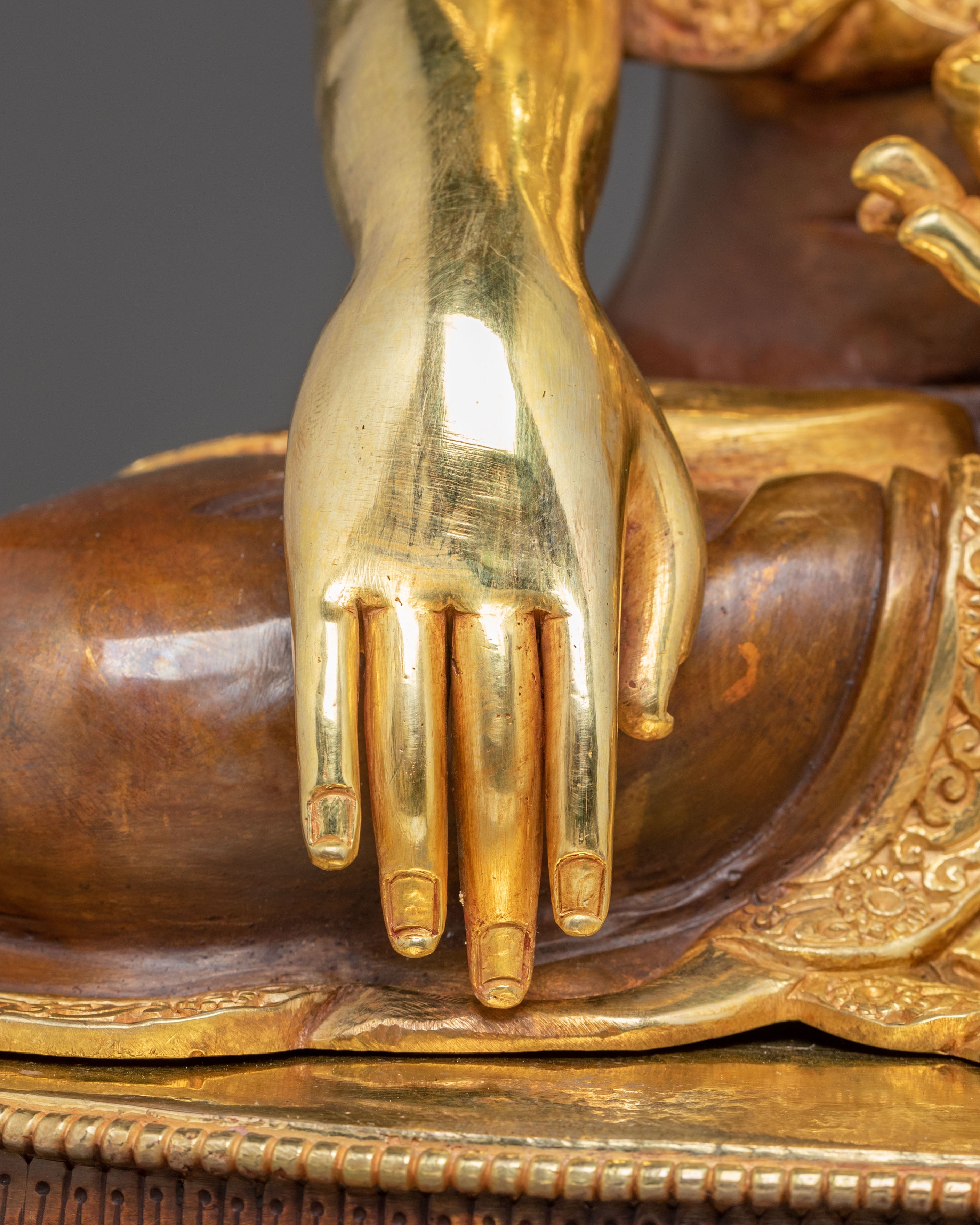 Copper Handmade Statue of Shakyamuni Buddha