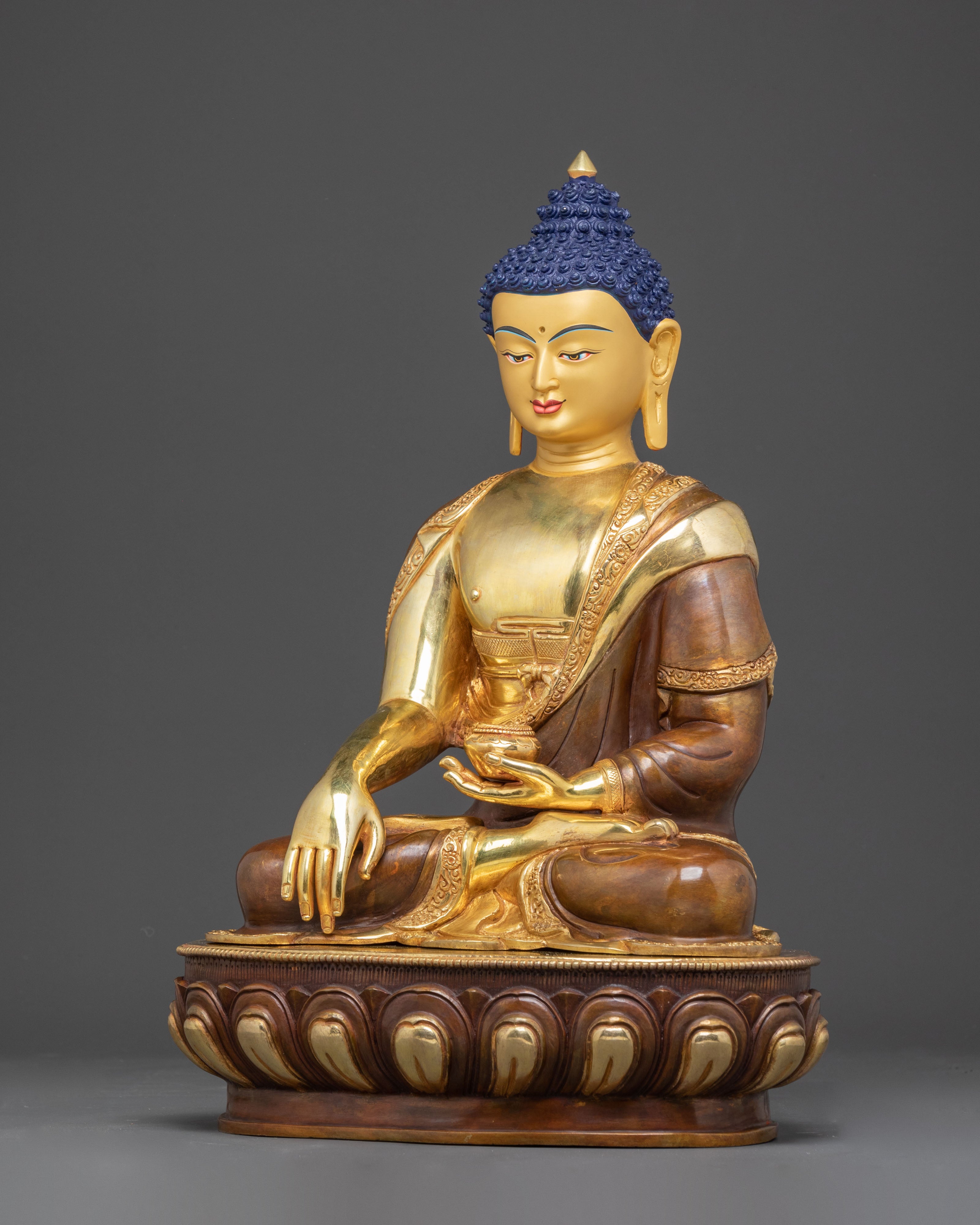 Copper Handmade Statue of Shakyamuni Buddha