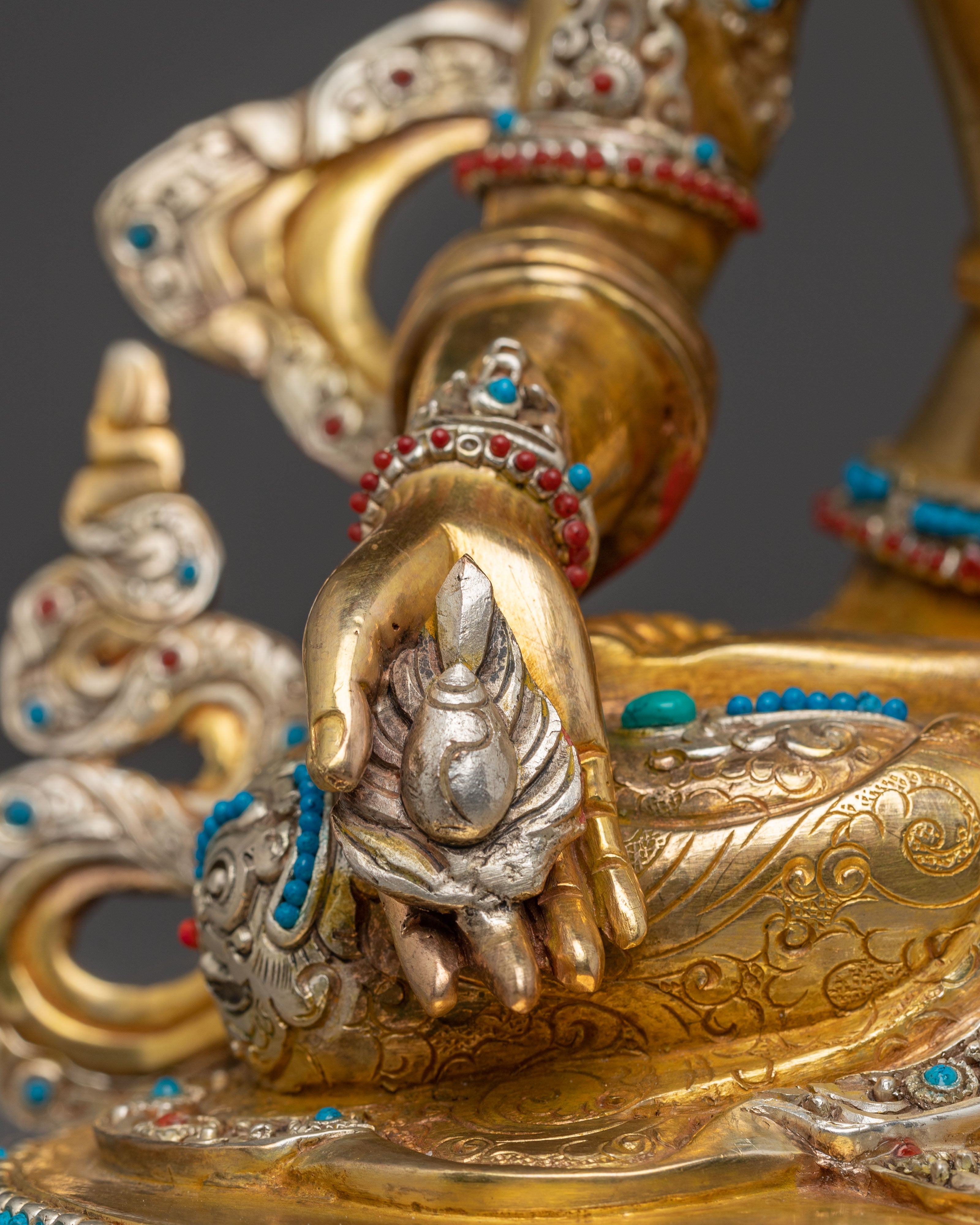 Kshitigarbha Statue : Savior of the Hell Beings