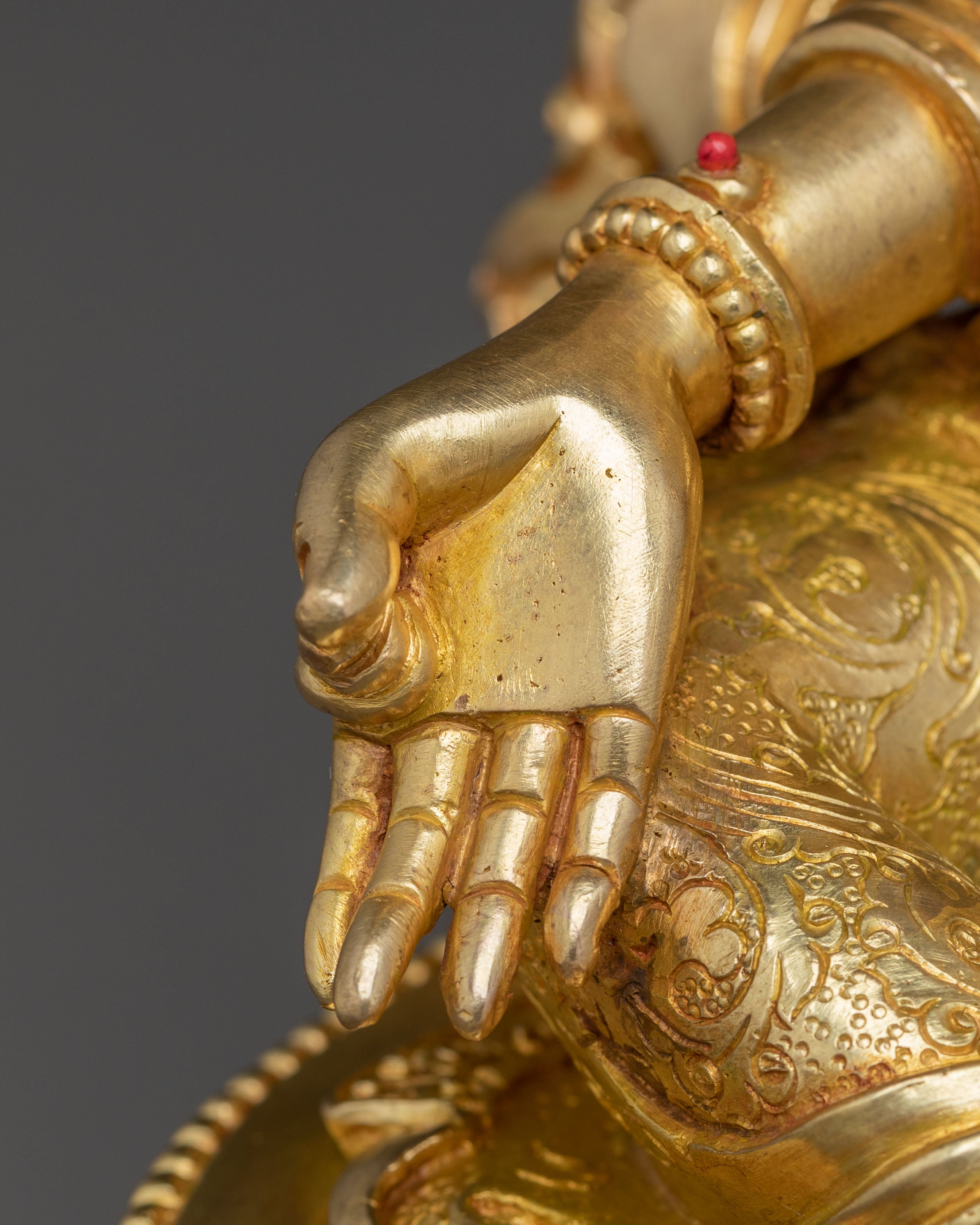 Green Tara Statue : Compassion and Active Protection