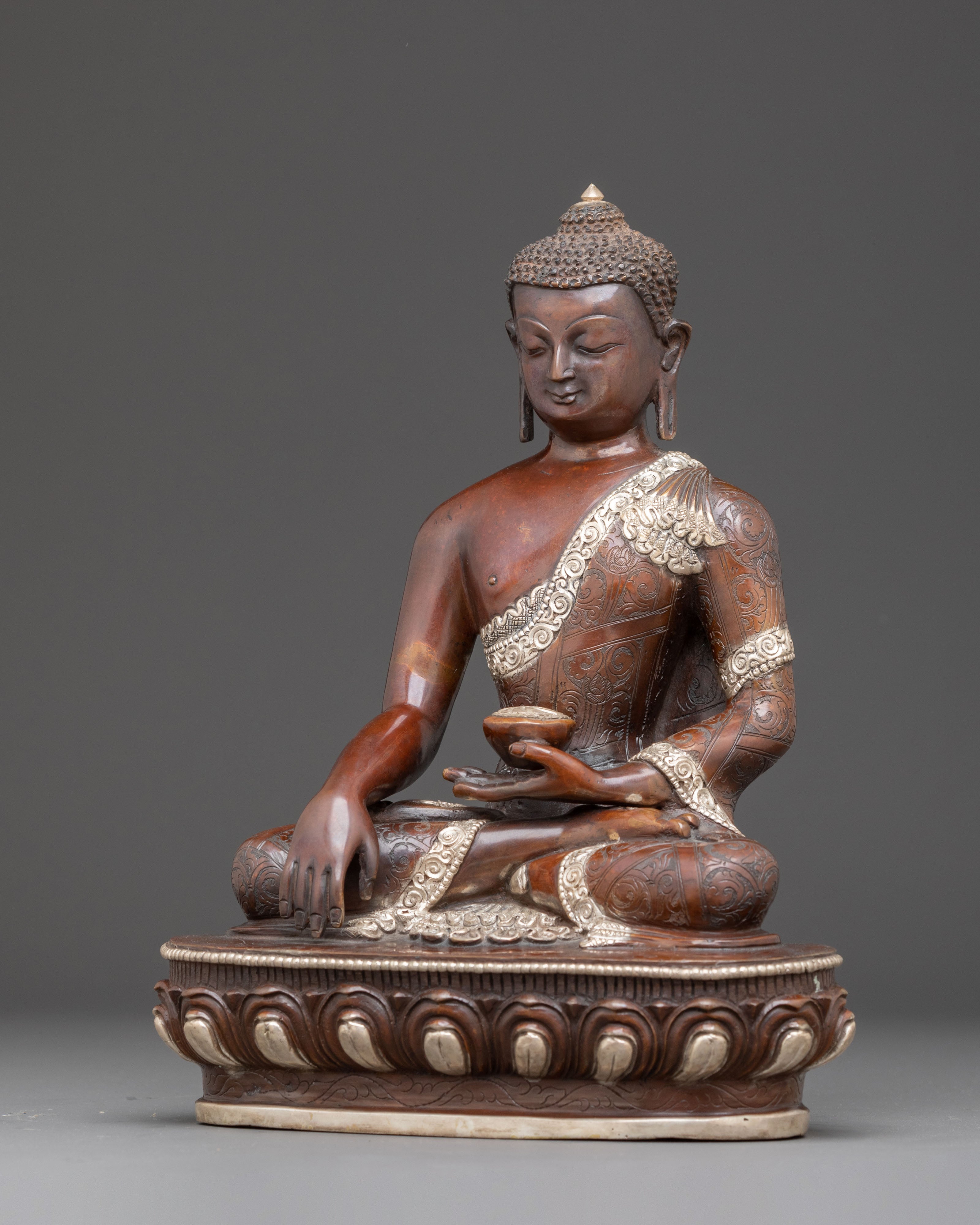 Handmade Oxidized Copper Statue of Shakyamuni Buddha