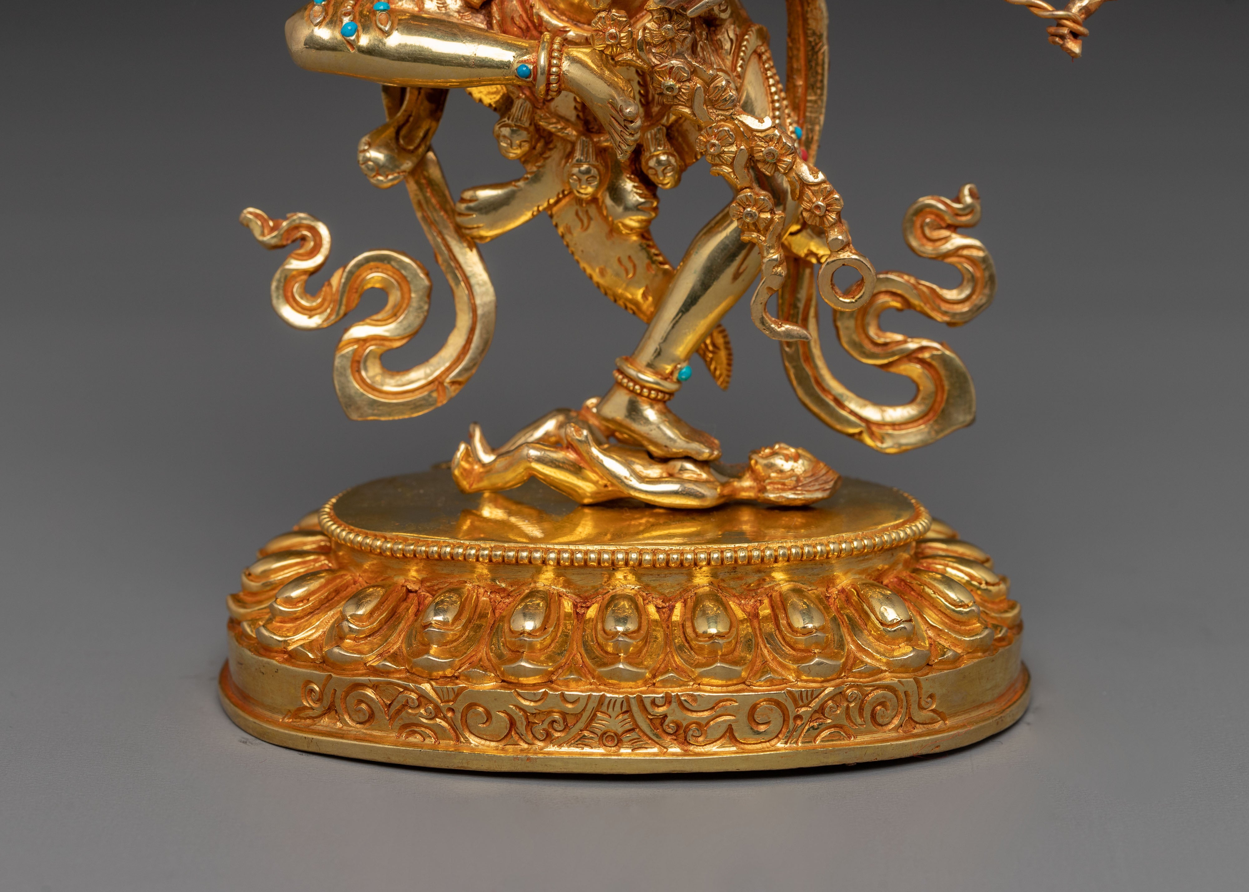 Vajrayana Kurukulla Statue | Handcrafted Himalayan Icon