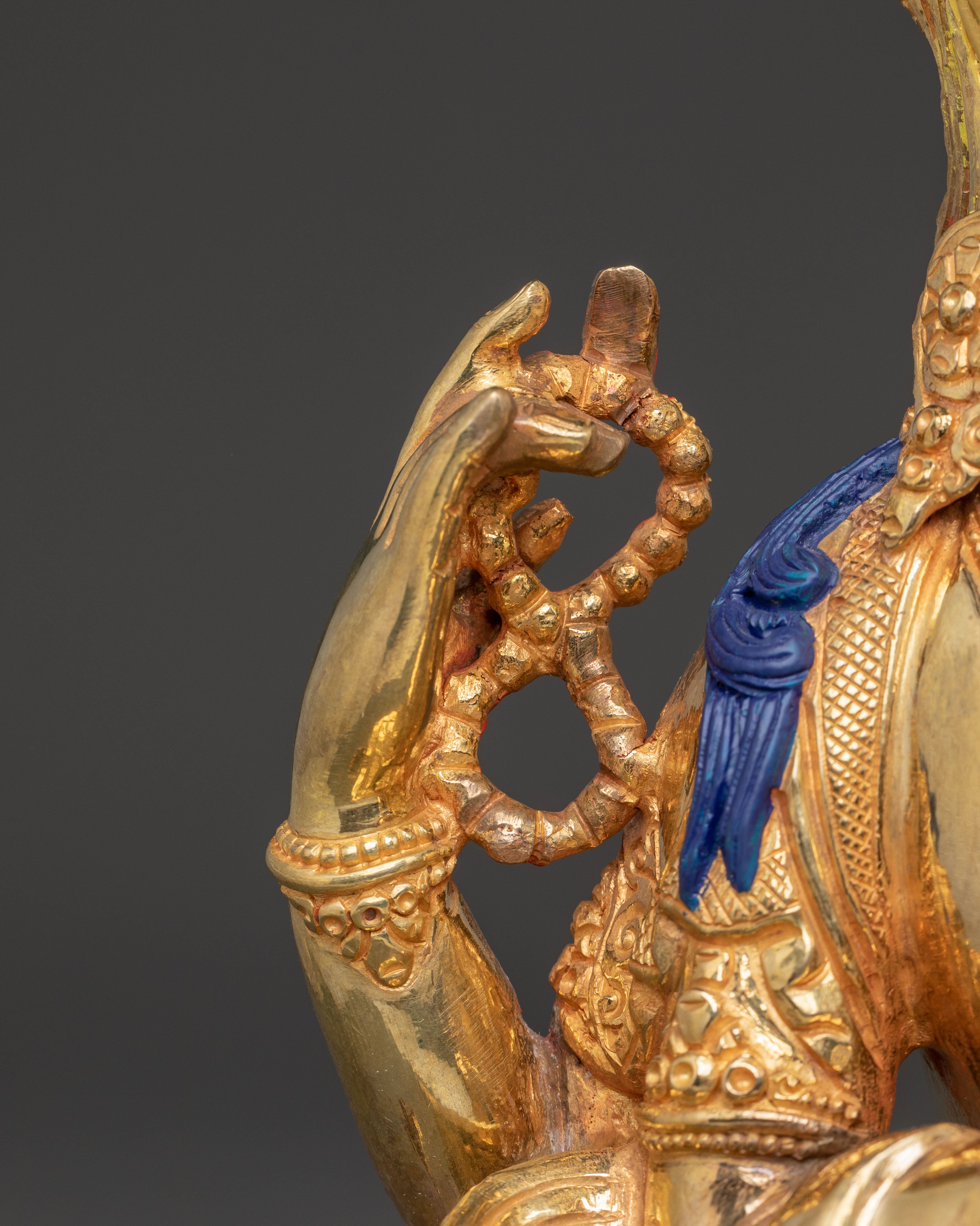 13.2 Inch Statue of Bodhisattva Chenrezig