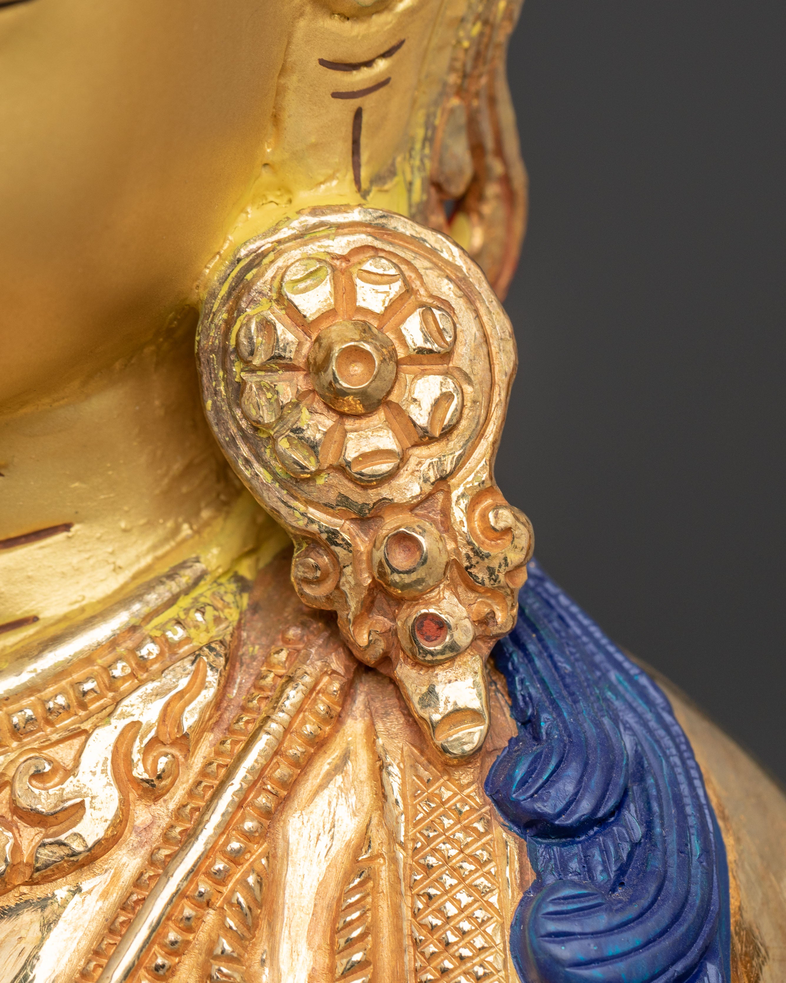 13.2 Inch Statue of Bodhisattva Chenrezig