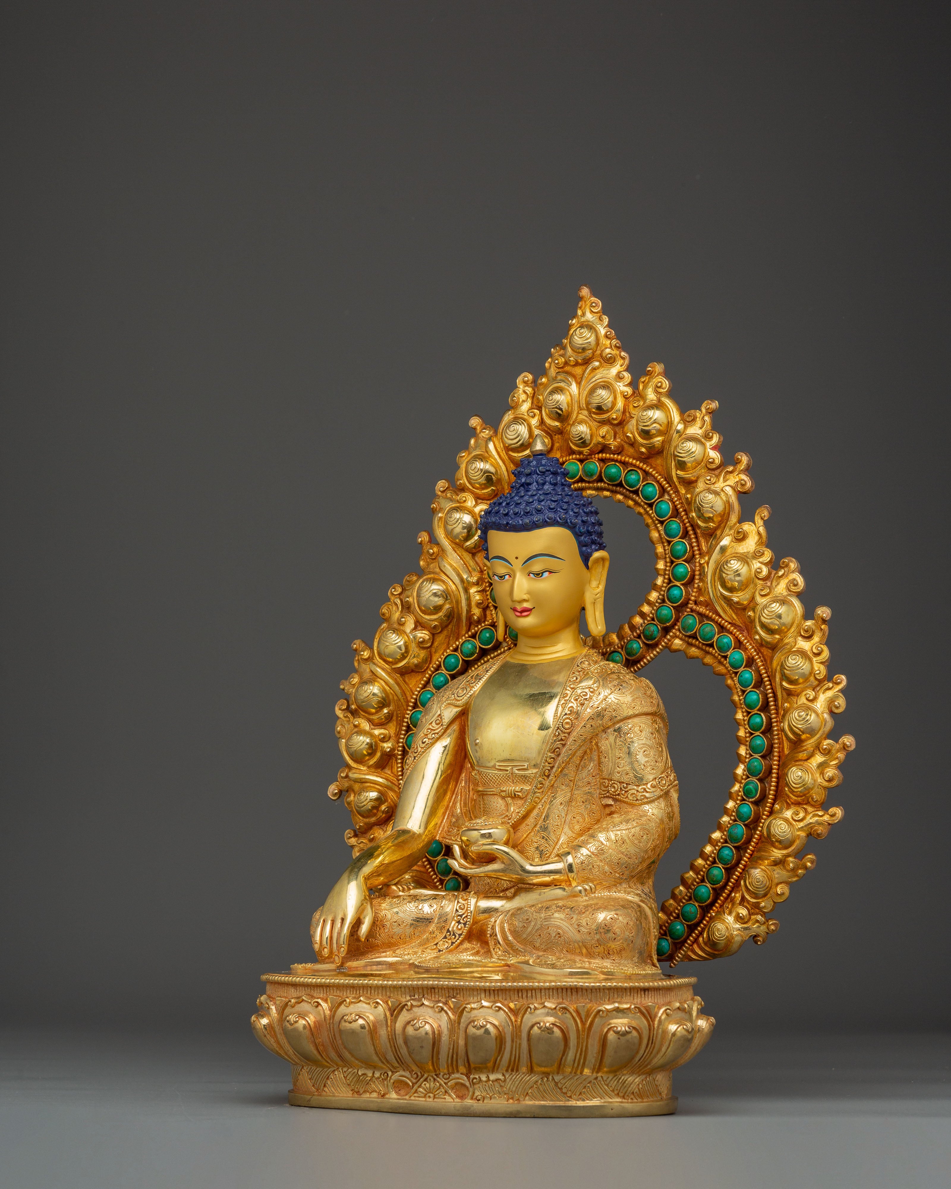 Statue of Buddha Shakyamuni | The Enlightened One