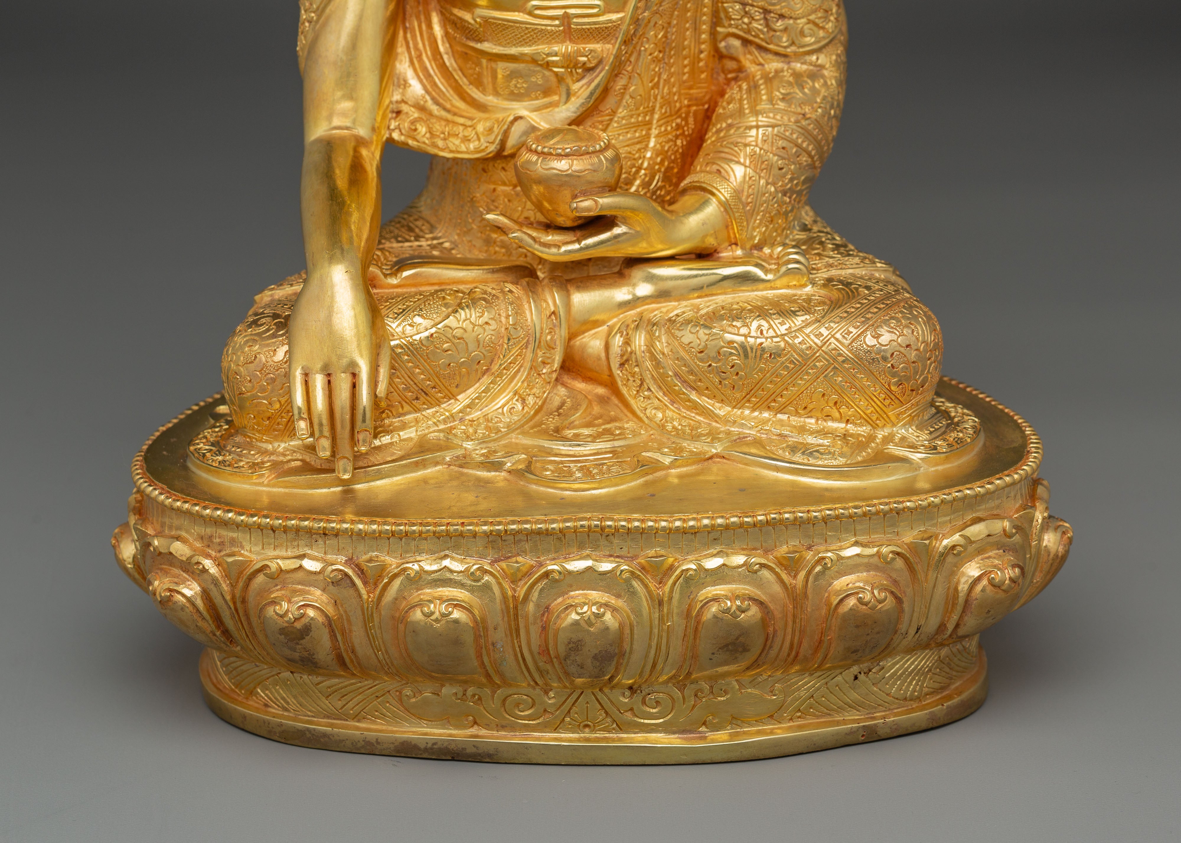 Buddha Shakyamuni Statue for Dharma Decor