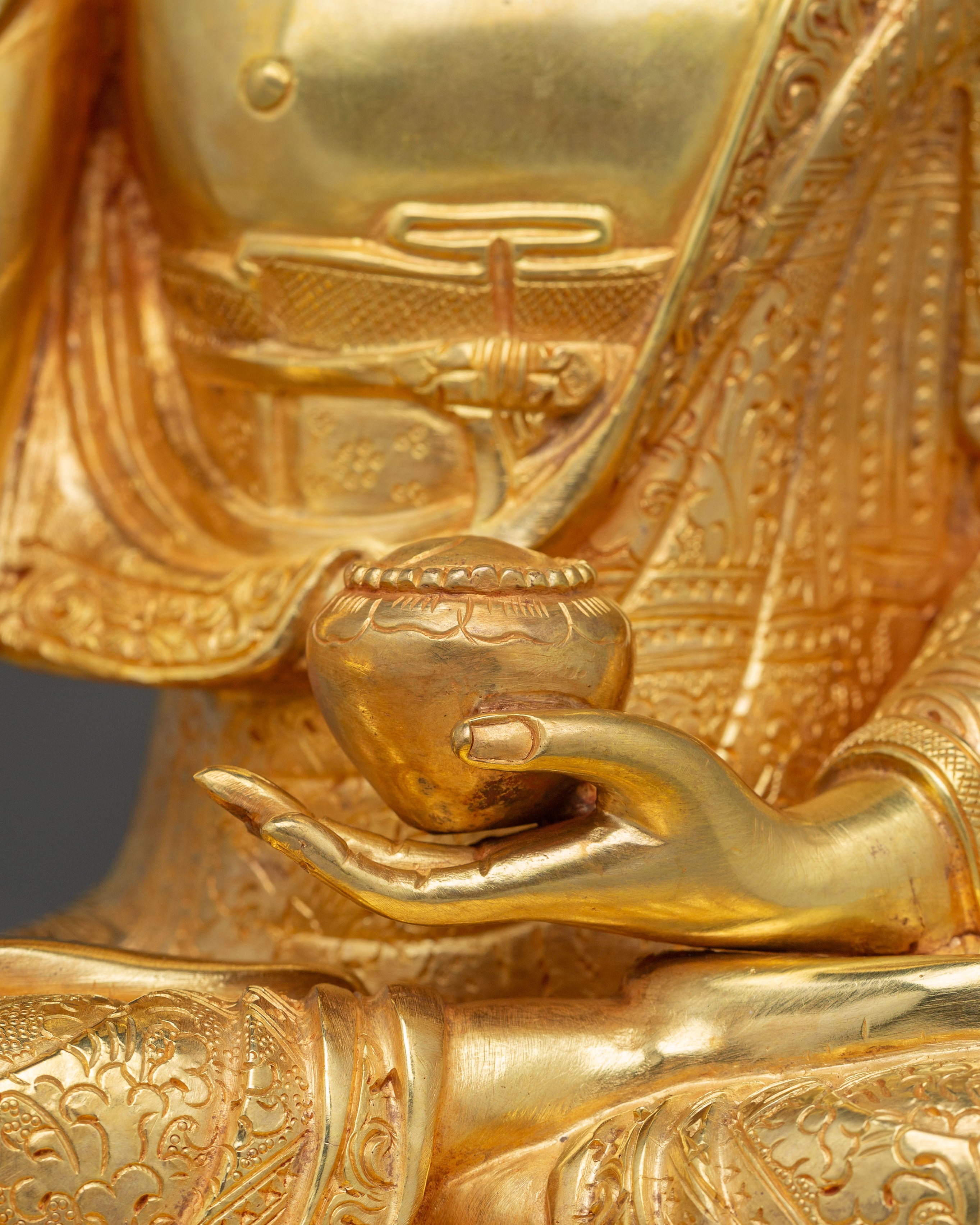 Buddha Shakyamuni Statue for Dharma Decor