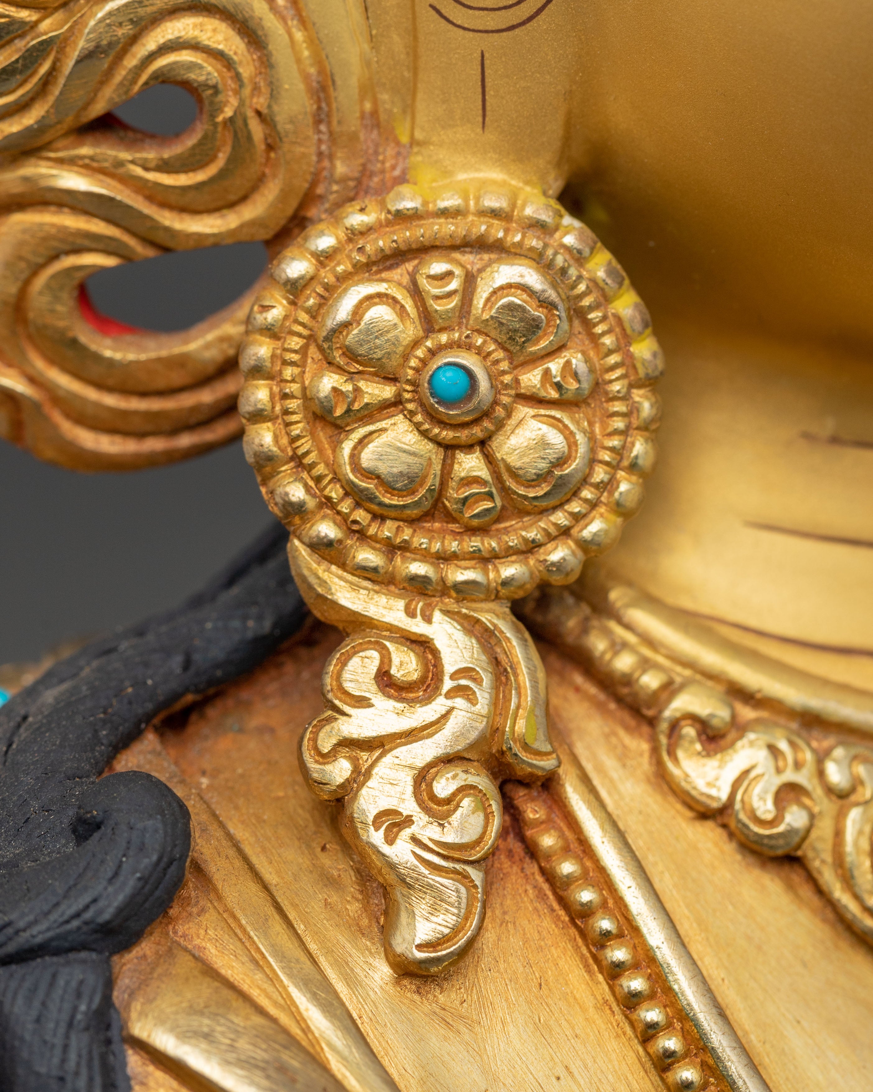 Golden Handmade Statue of Bodhisattva Chenrezig