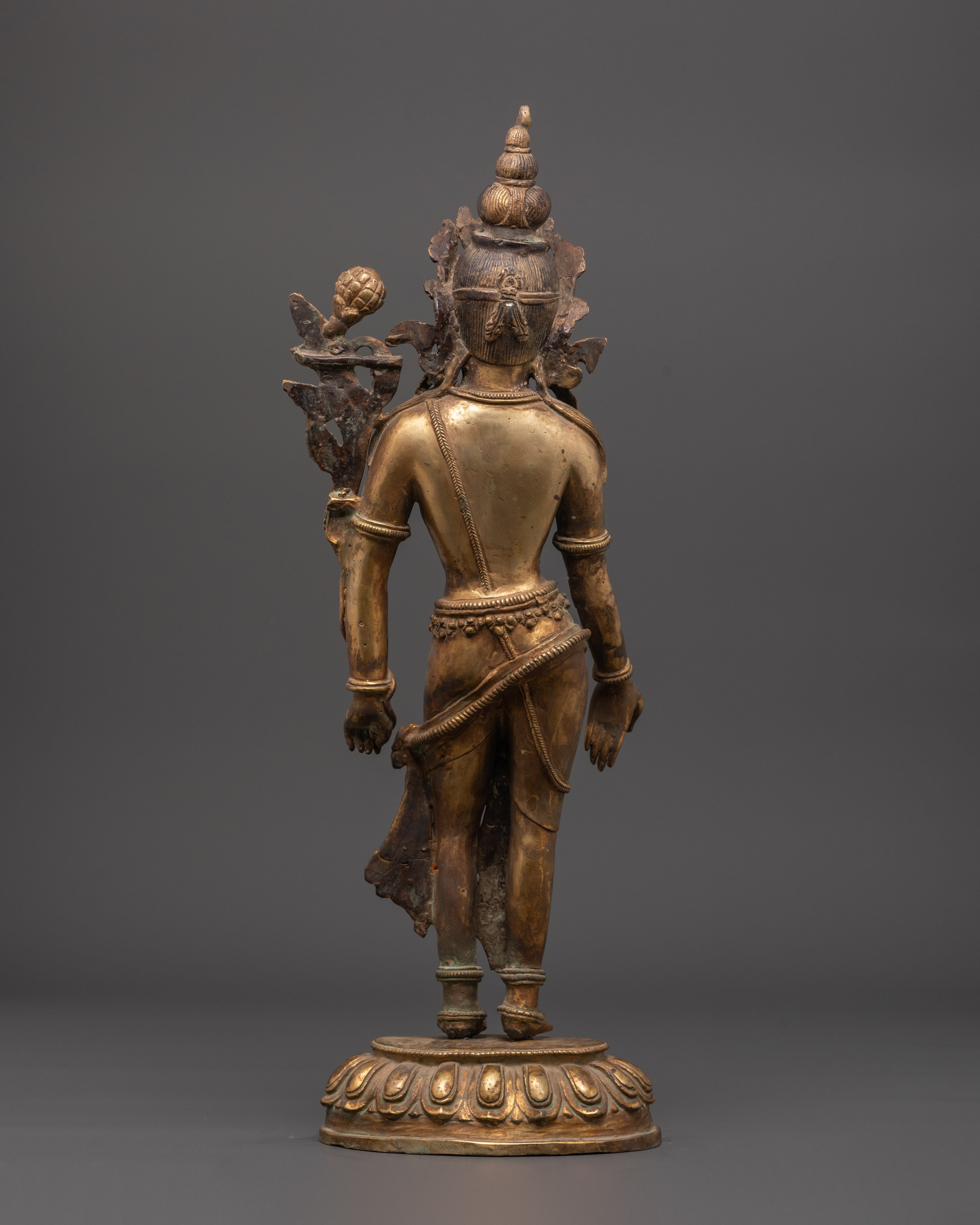 Statue of Avalokiteshvara: Manifestation of Chenrezig