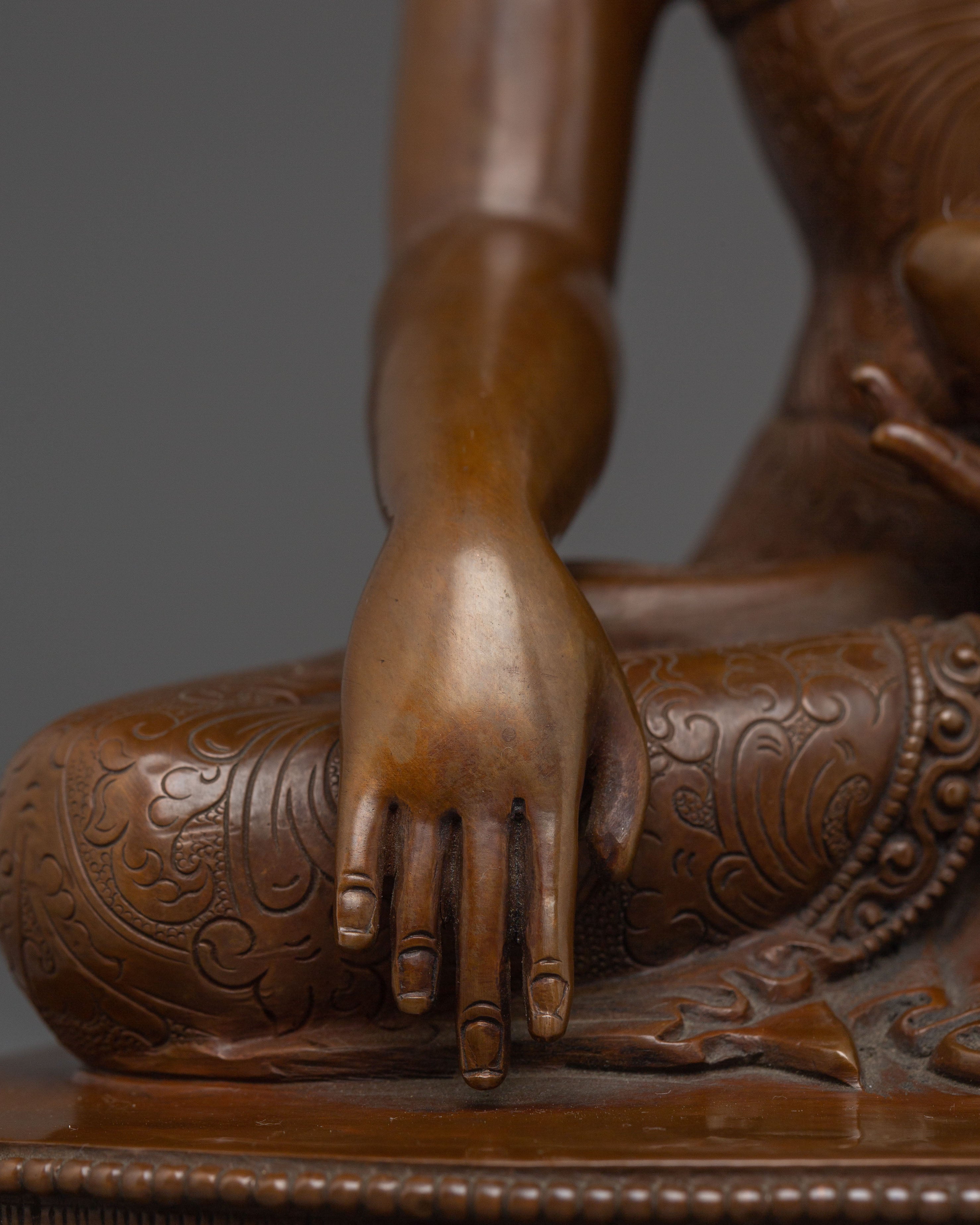 Handcrafted Dharma Icon Buddha Shakyamuni Statue | The Enlightened One