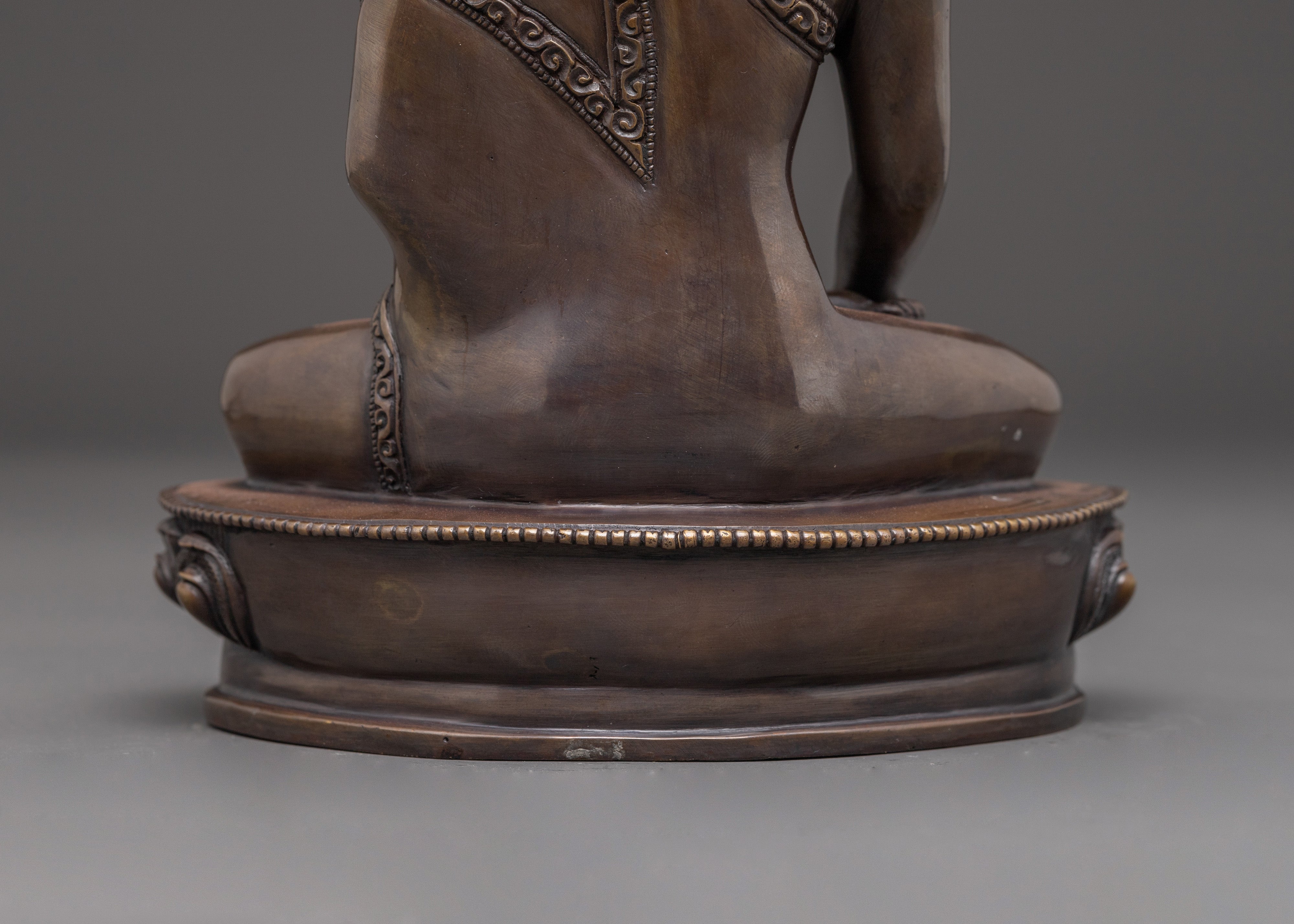 Handcrafted Shakyamuni Buddha Statue: The Enlightened One | Historical Buddha