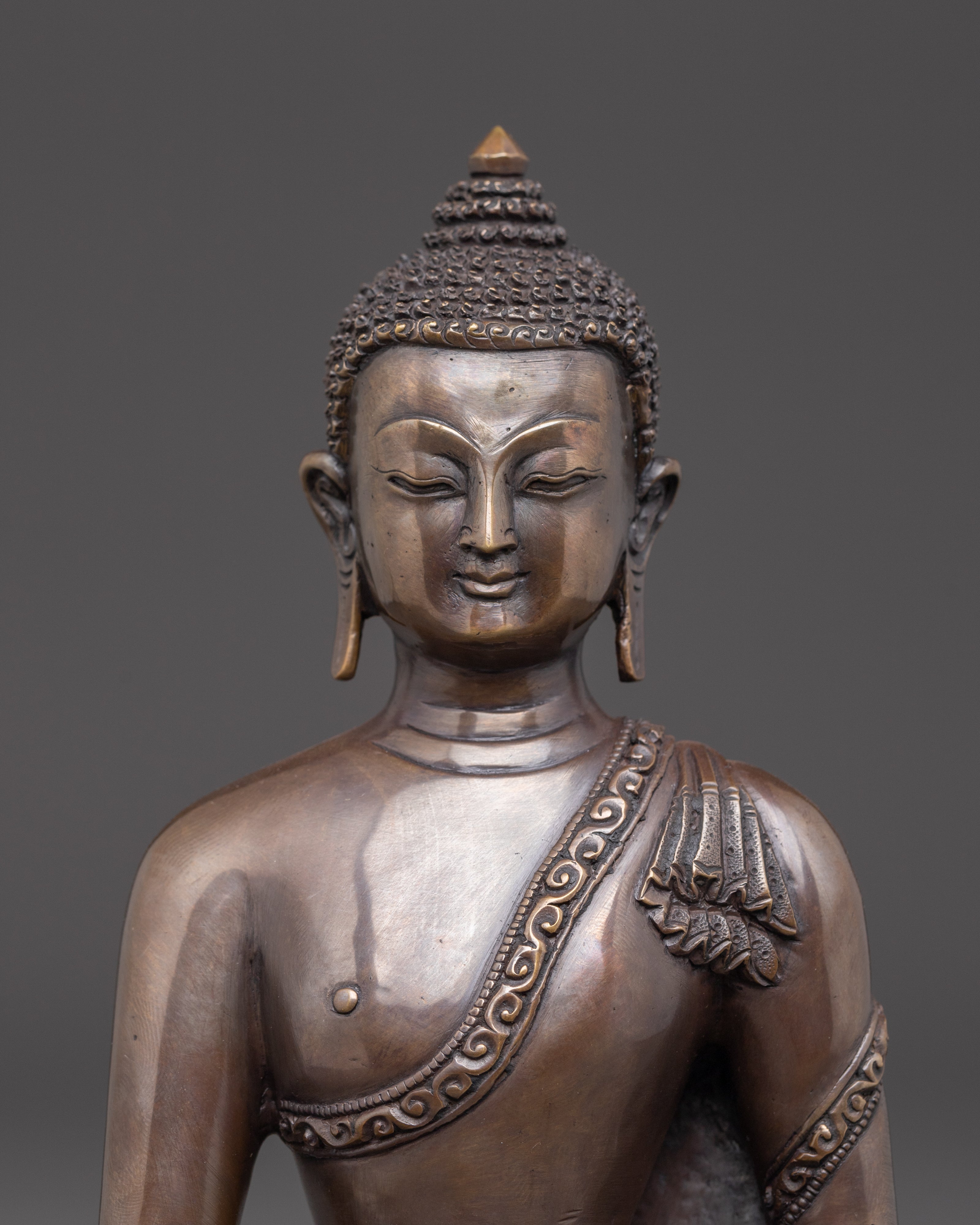 Handcrafted Shakyamuni Buddha Statue: The Enlightened One | Historical Buddha