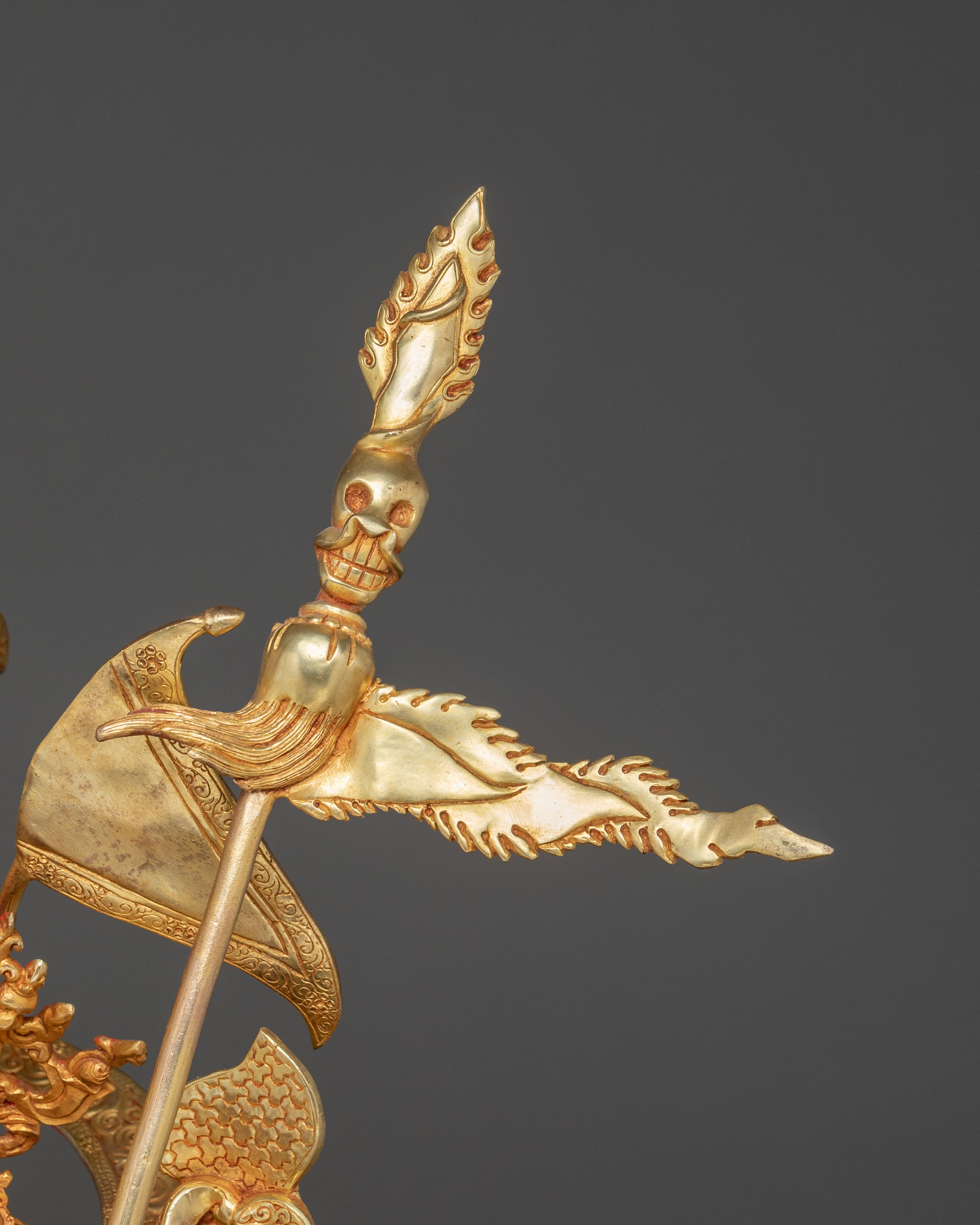 King Gesar Statue: The Lion King of Ling | Nepalese Handcrafted Masterpiece