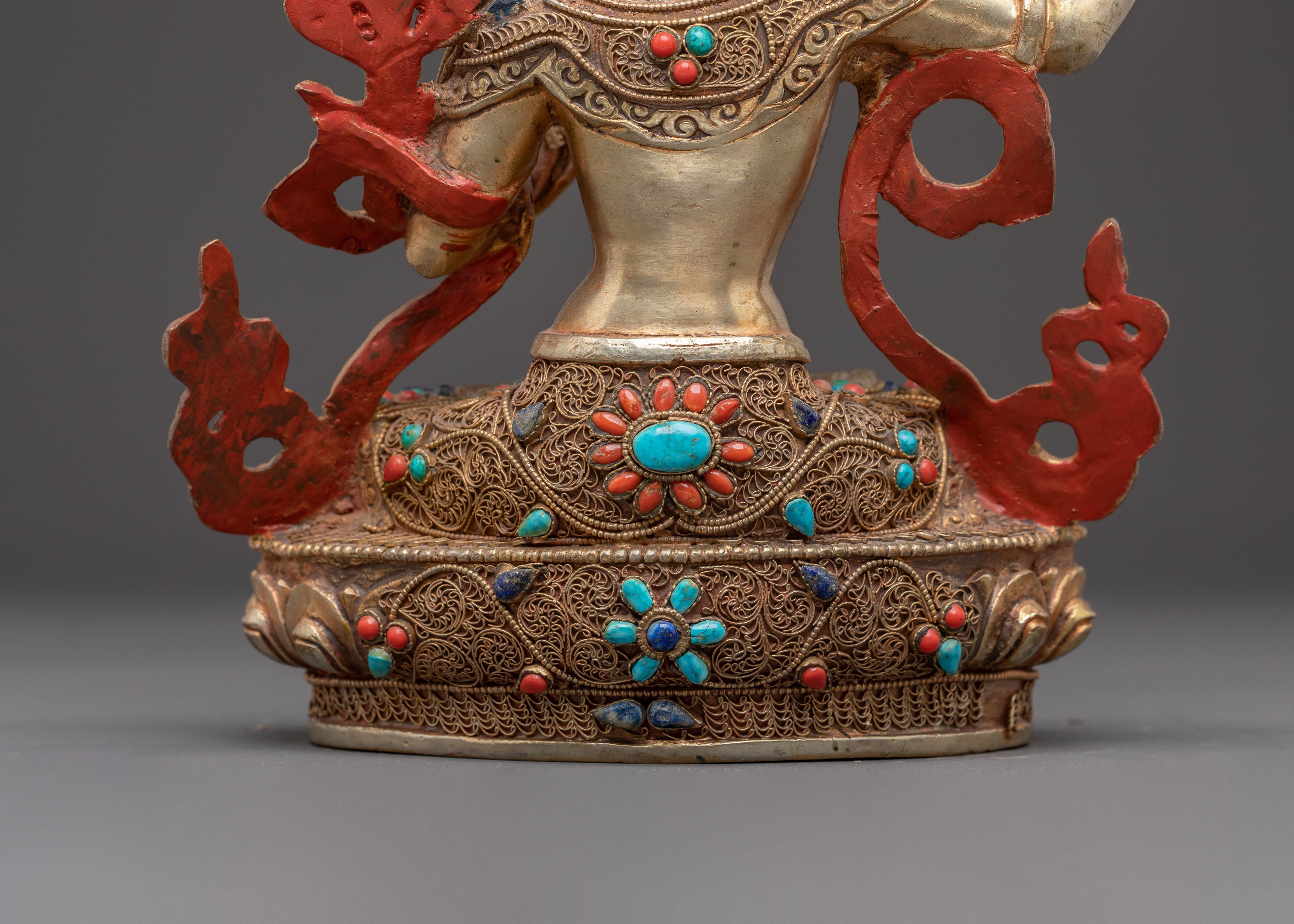 Manjushri Statue: Embodiment of Transcendent Wisdom