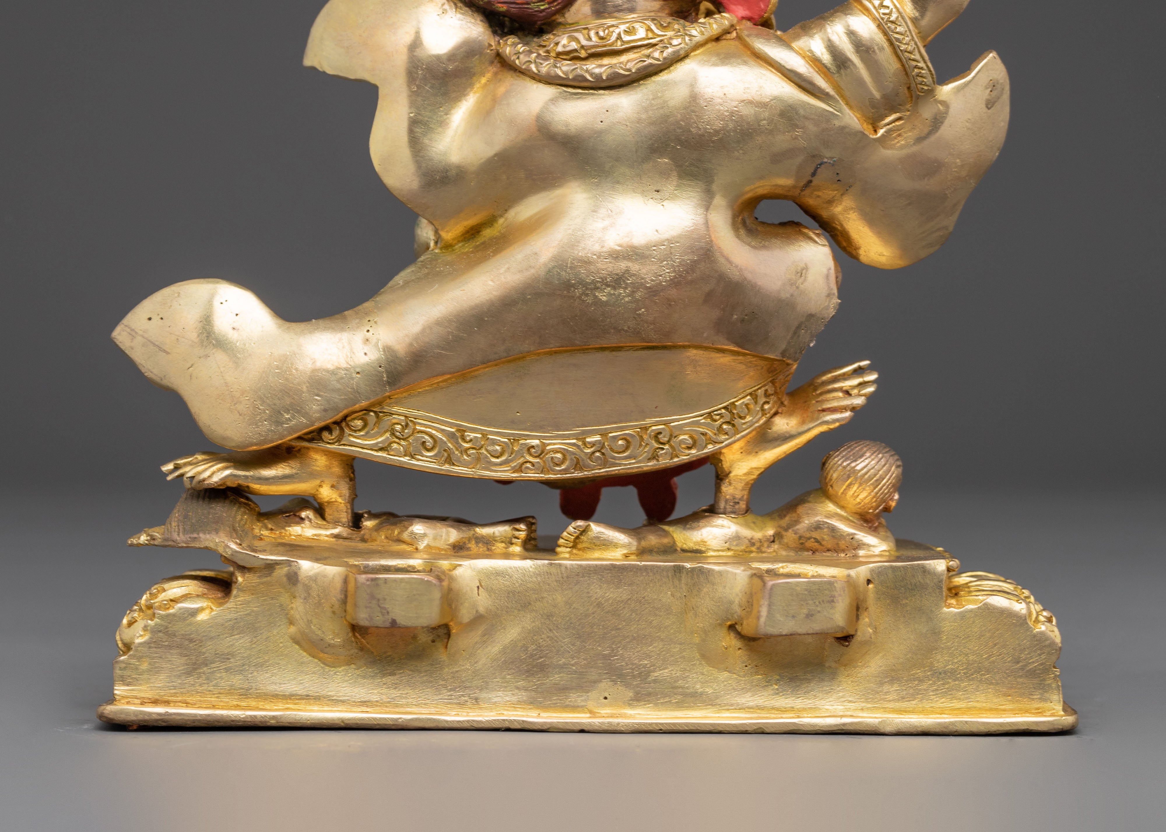 Mahakala Bernagchen Statue: Protector of the Dharma