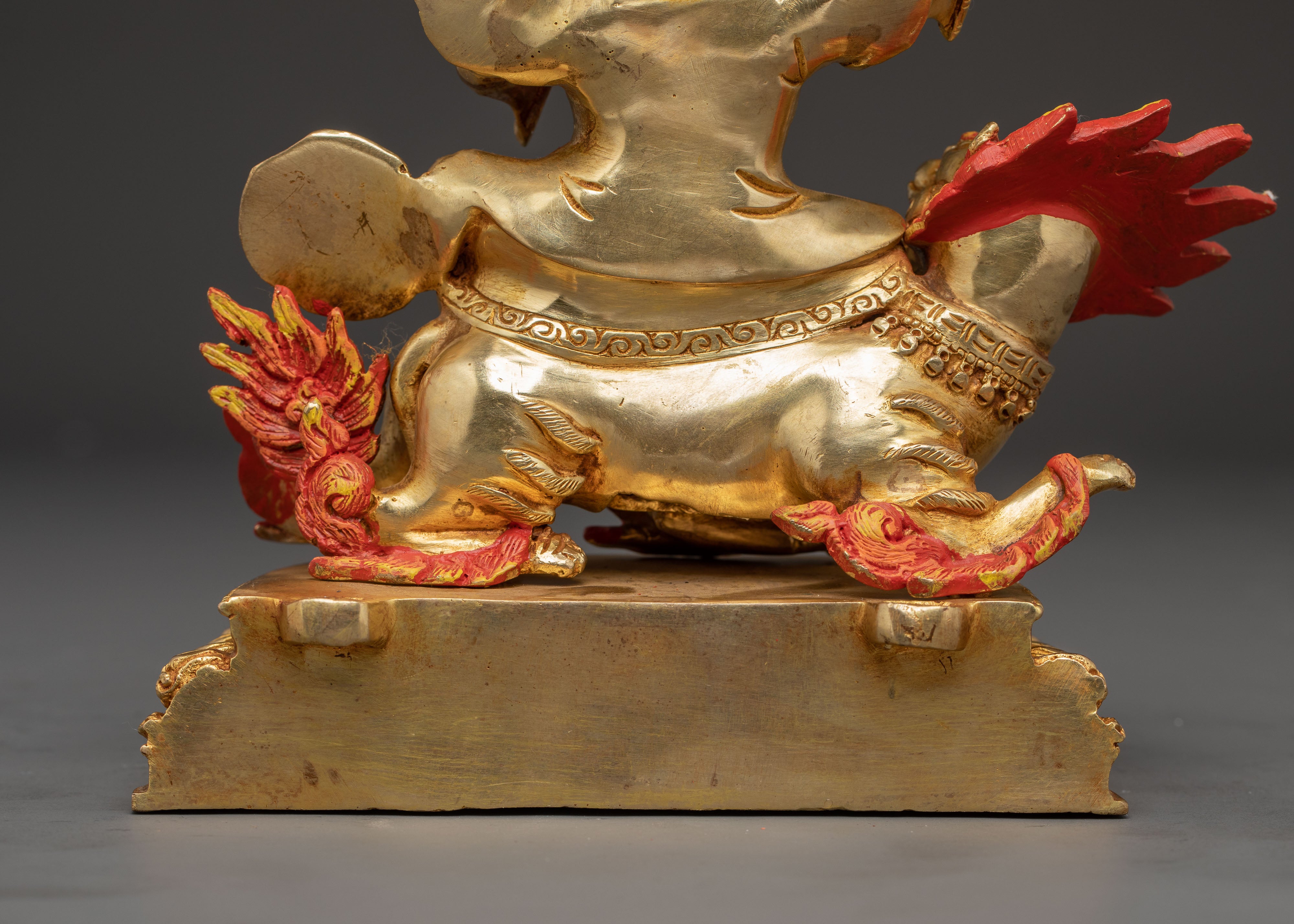 Dorje Legpa Statue: Powerful Dharma Protector