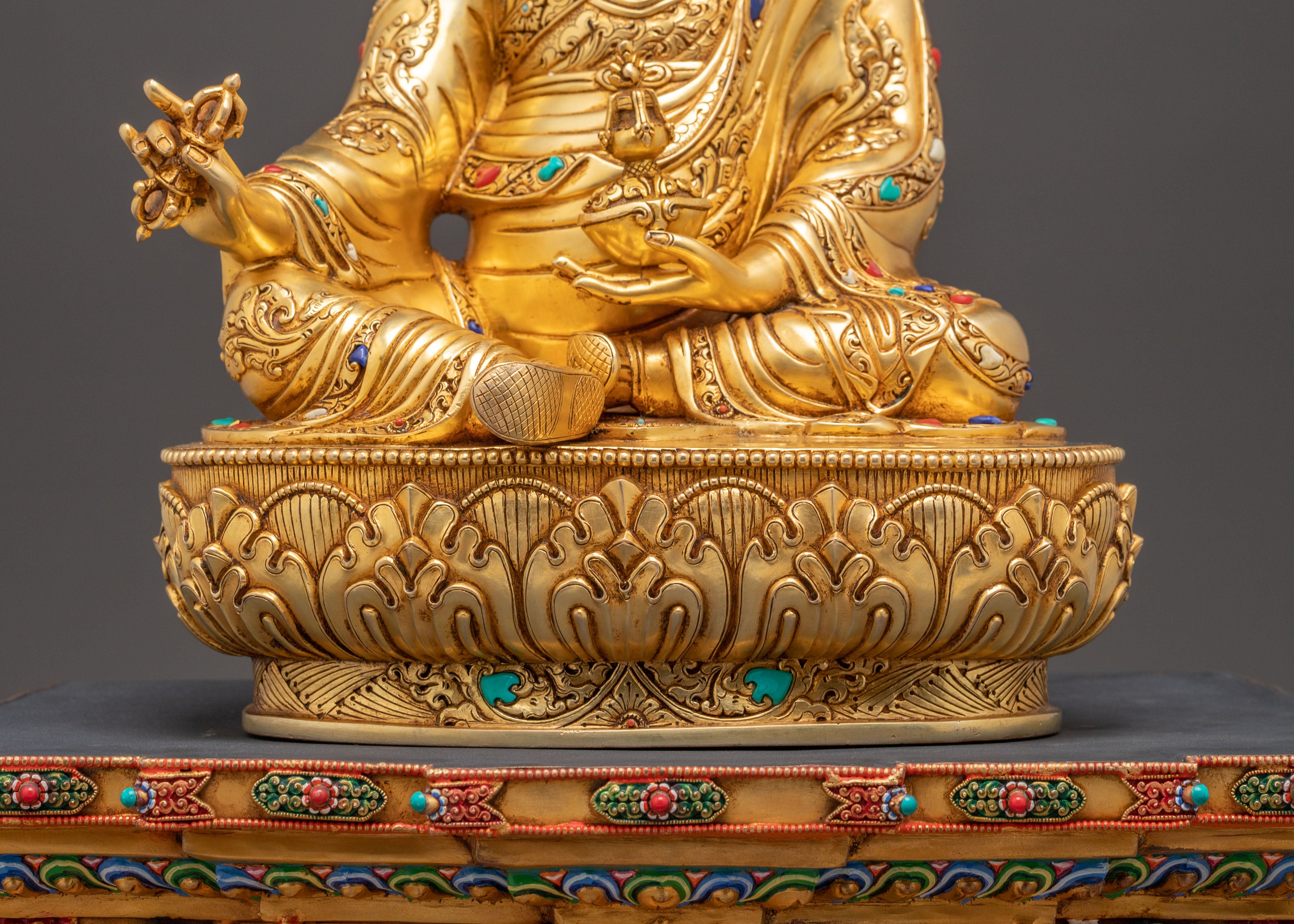 Majestic Guru Rinpoche with Yeshe Tsogyal and Mandarava Statue