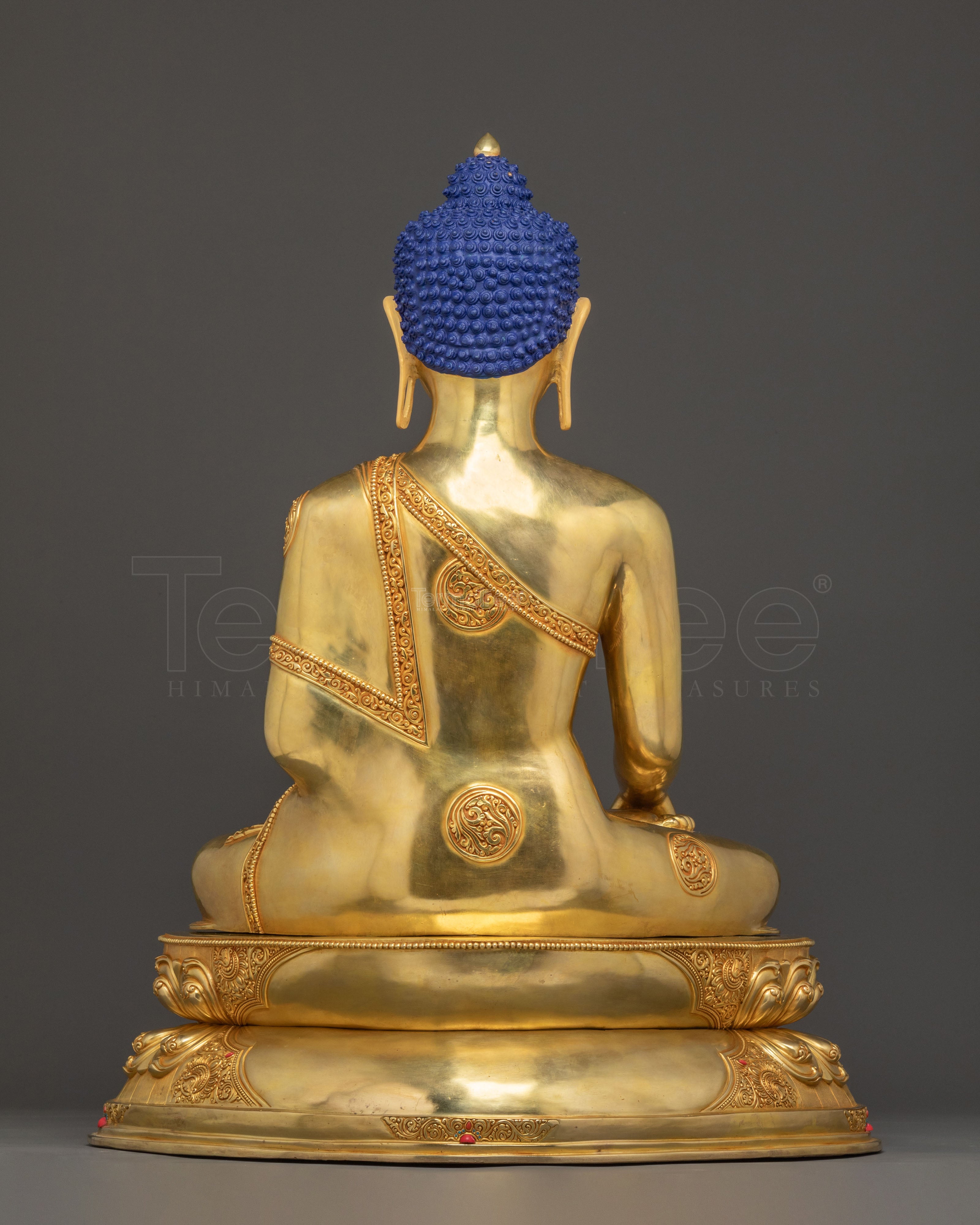 Shakyamuni Buddha Blessed Statue: Exquisite 24K Gold Gilded Statue