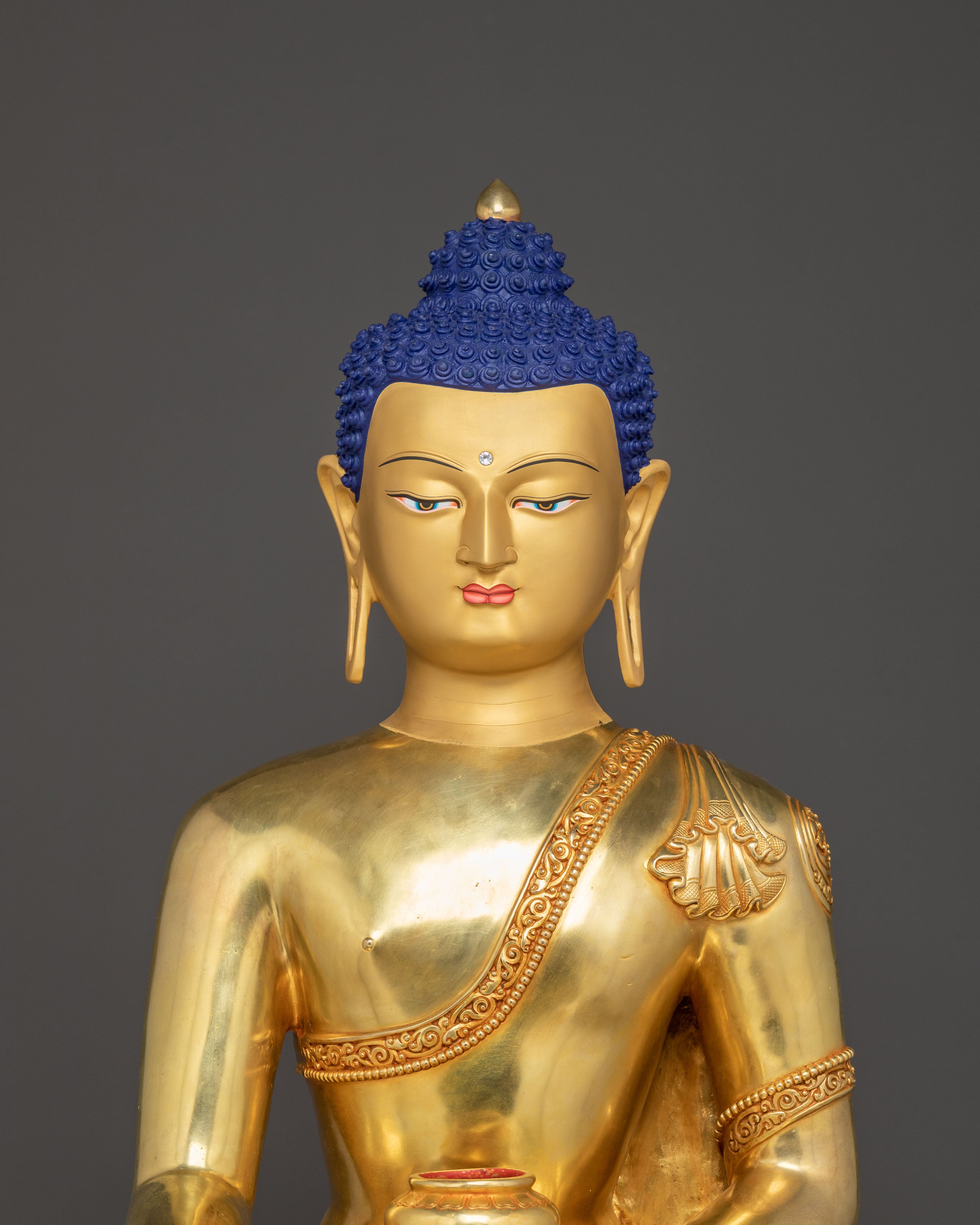 Shakyamuni Buddha Blessed Statue: Exquisite 24K Gold Gilded Statue