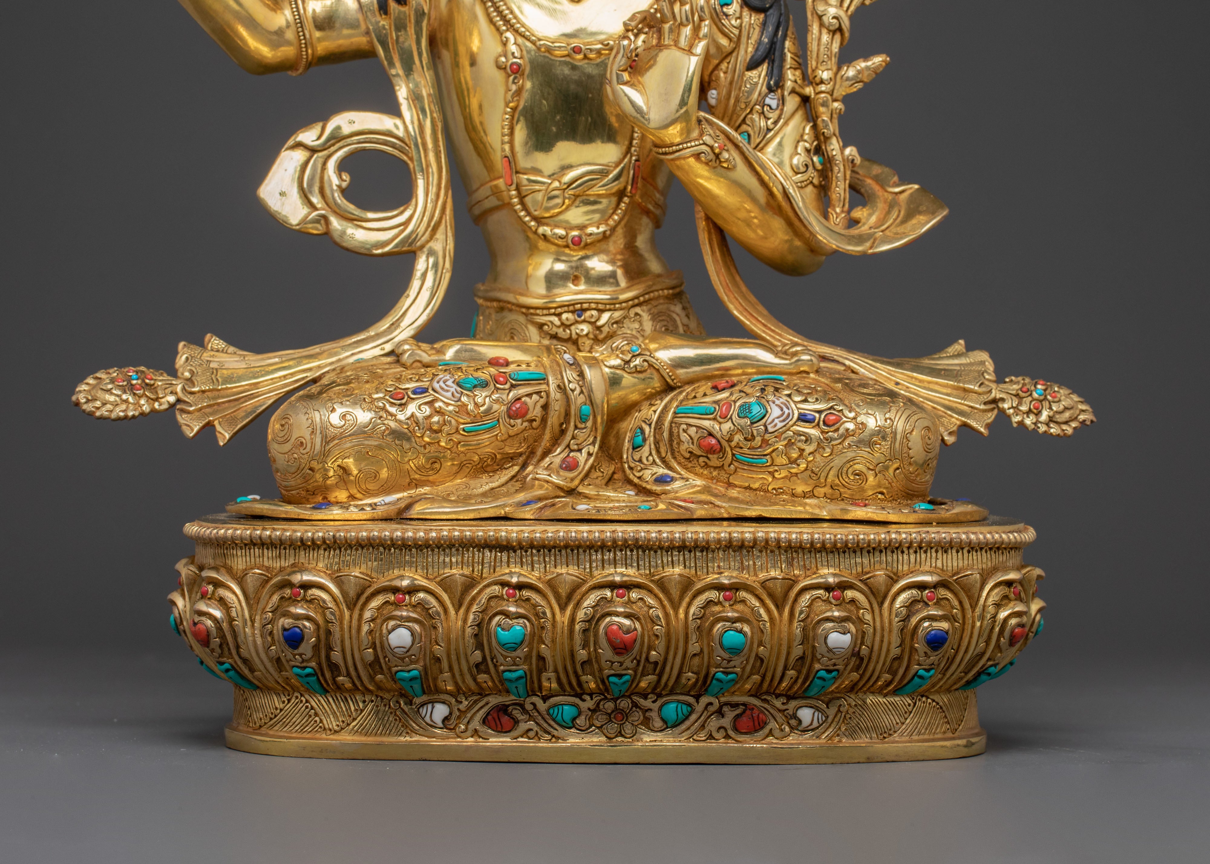 Manjushri Golden Statue: Meditational Decor