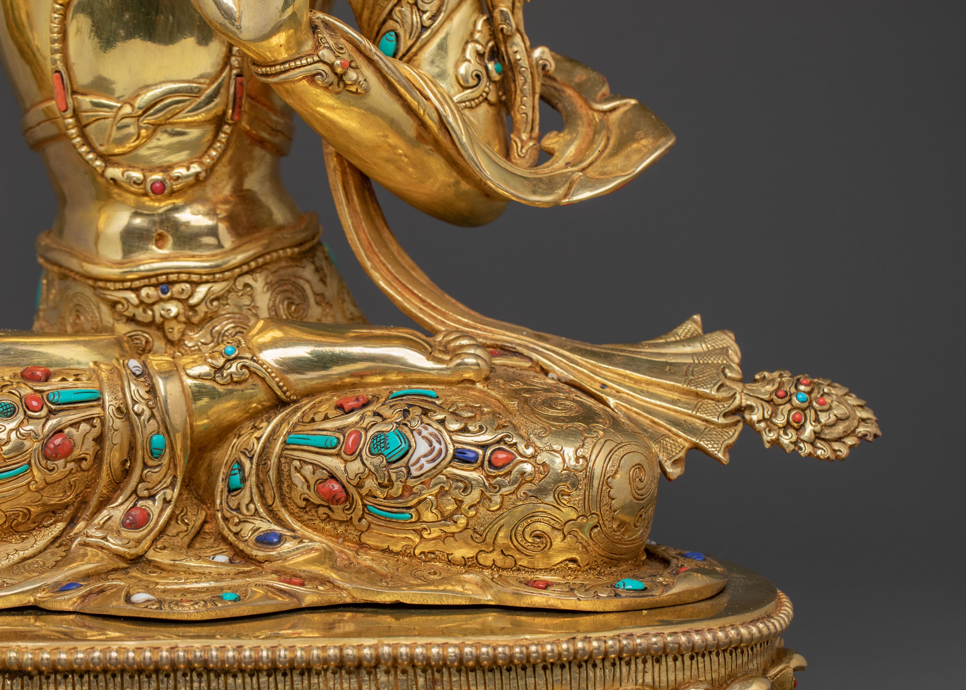 Manjushri Golden Statue: Meditational Decor