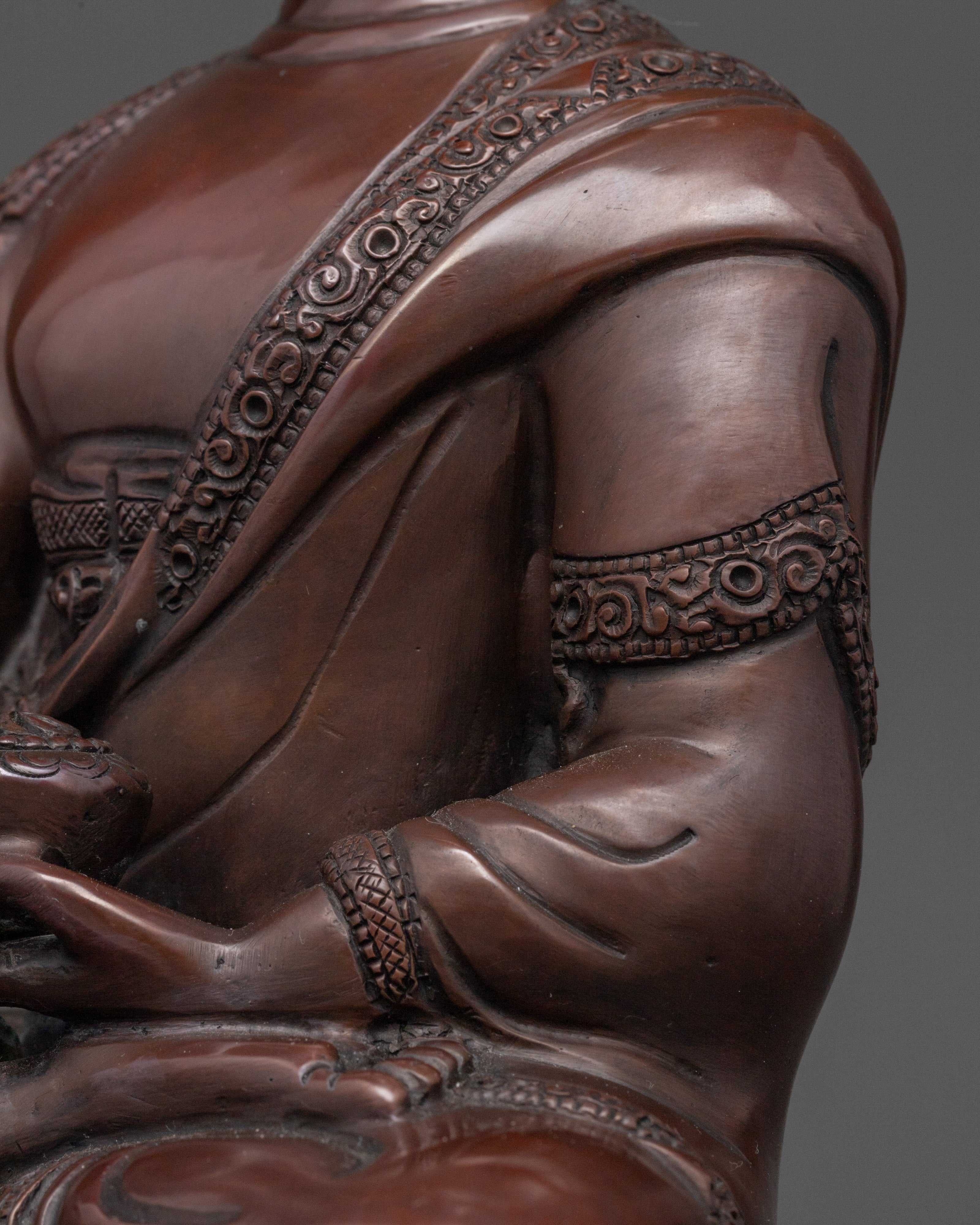 The Enlightened One and Symbol of World Peace | Shakyamuni Buddha Oxidized Statue