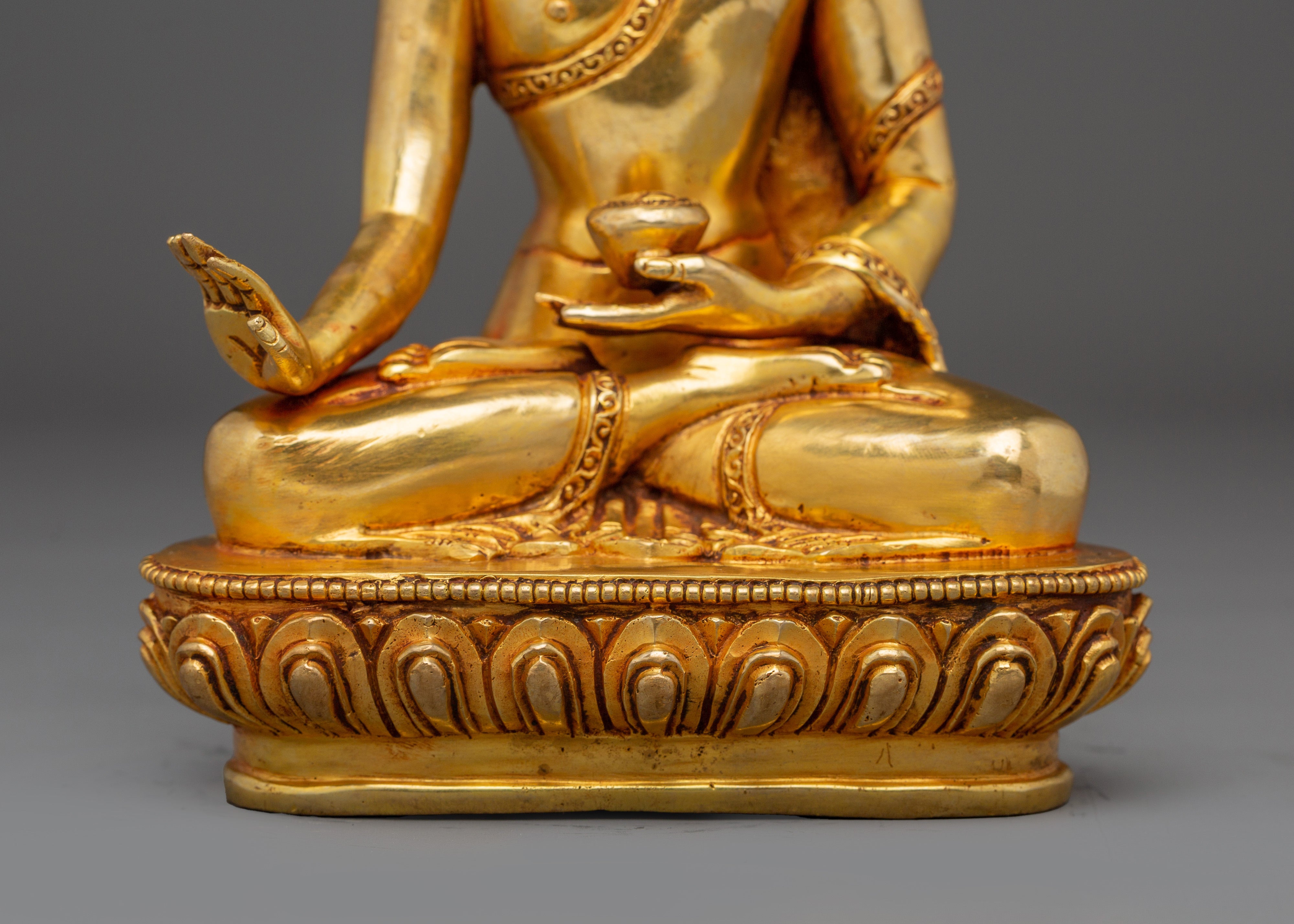 Suparakirtita Namashri Buddha Statue | 24K Gold Gilded Copper Sculpture