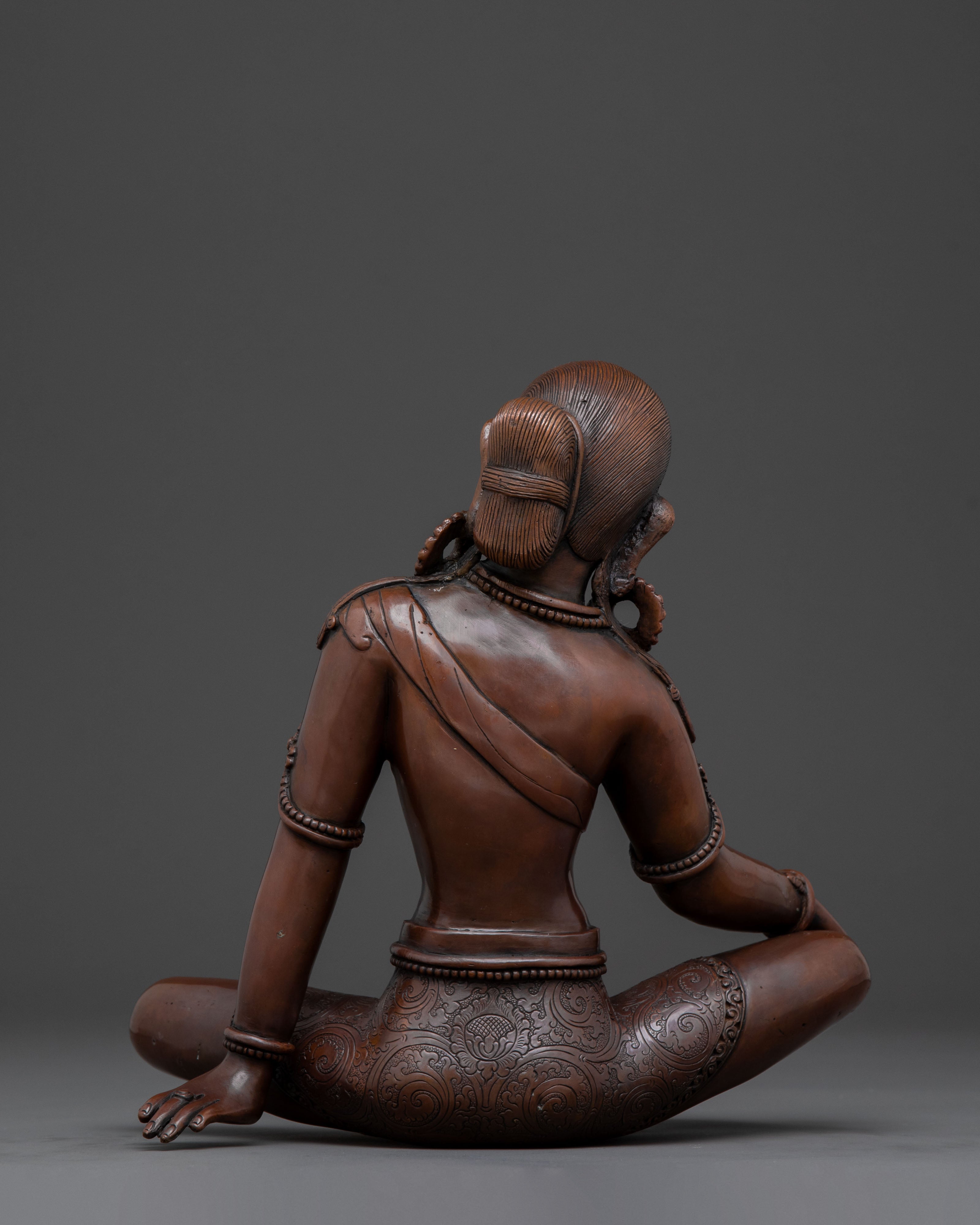 Devotional Hindu Parbati Sculpture – Oxidized Copper Art