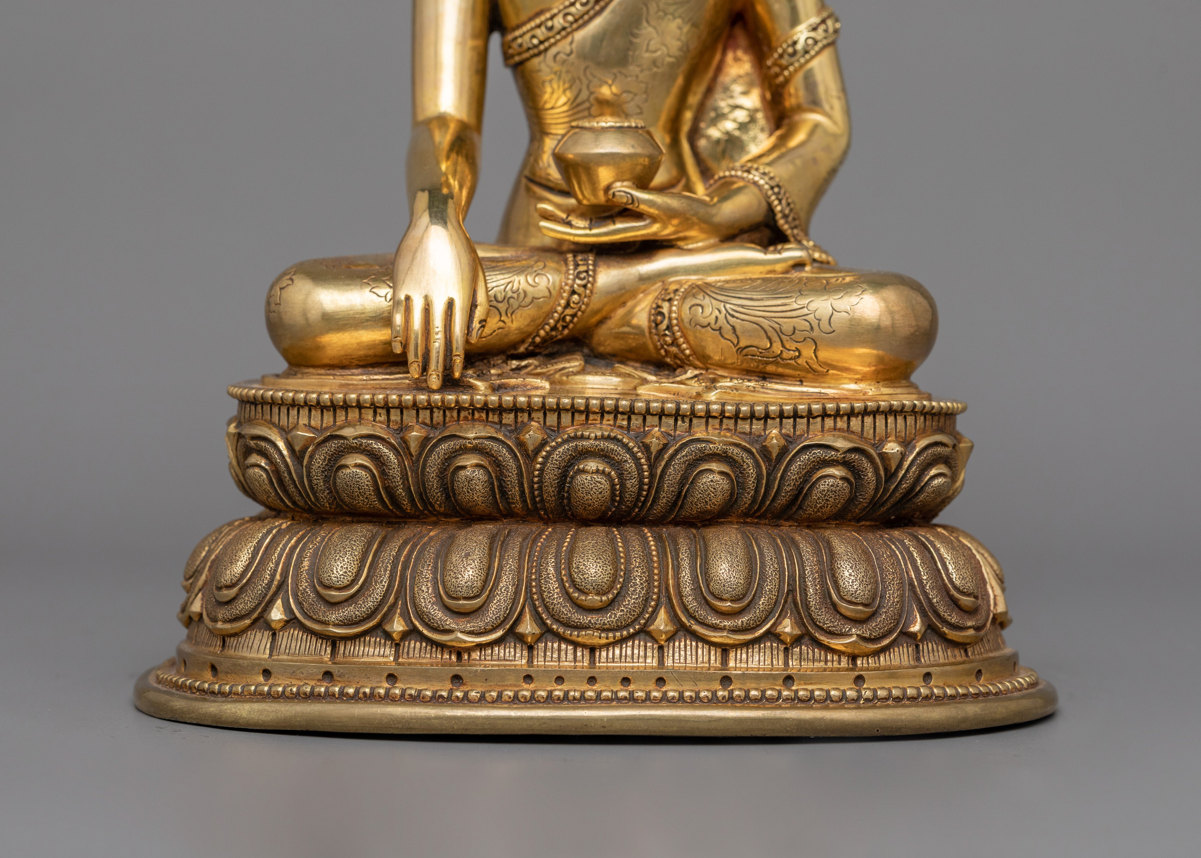 Shakyamuni Buddha For Dharma Decor Figurine | Buddha Statue for Peace and Healing